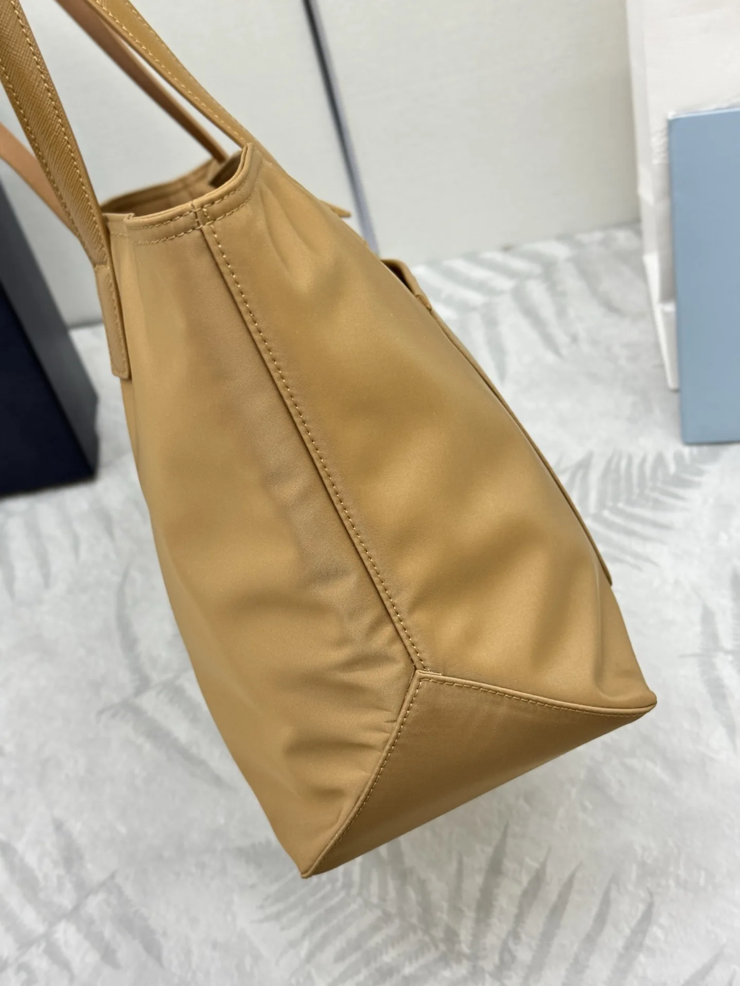 Prada Re-Edition Nylon Tote Bag D66016448 — view 4