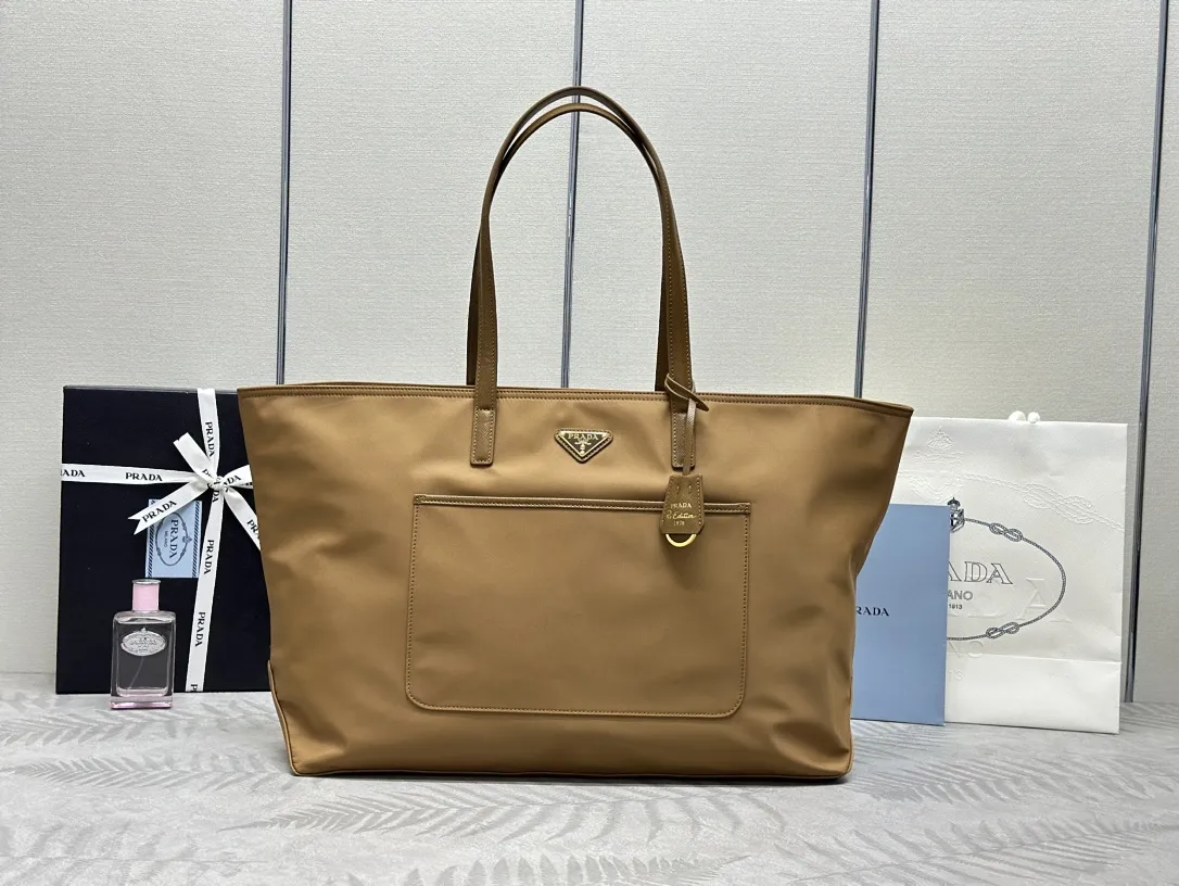 Nylon Large Tote Bag 1BG527 D68016449