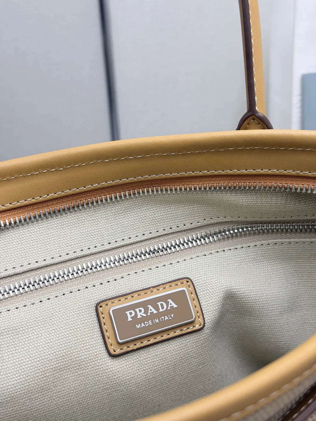 Soft Lux Linen and Leather Tote Bag D105016486 — view 8