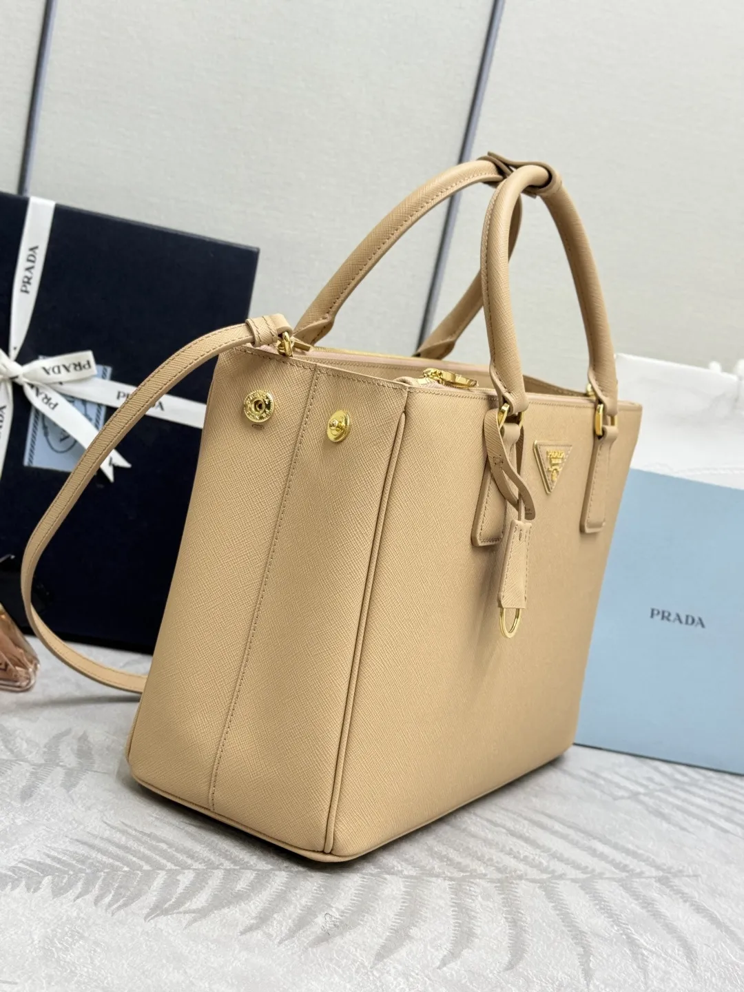 Saffiano Leather Double Handle Tote Bag D103016454 — view 4