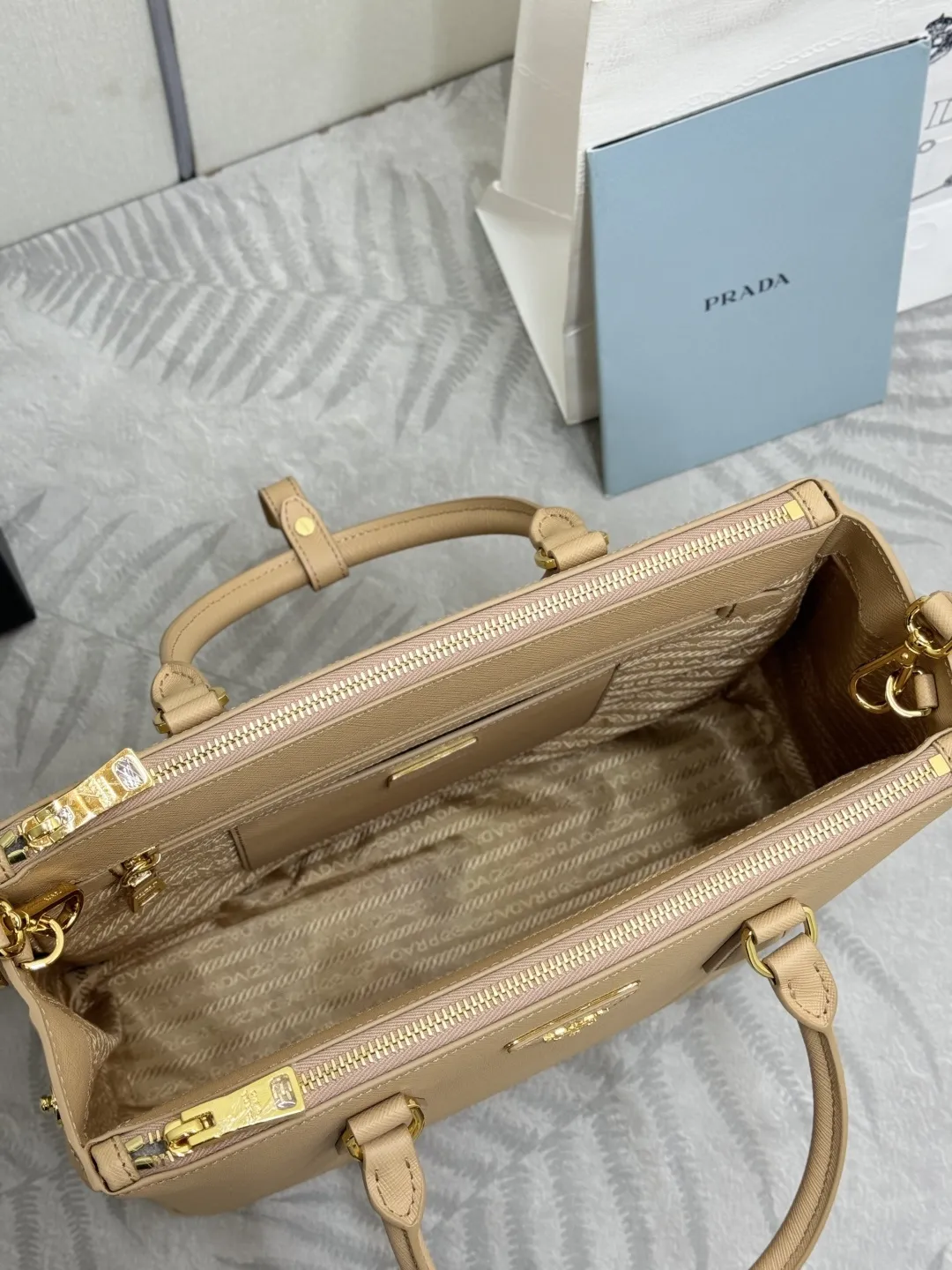 Saffiano Leather Double Handle Tote Bag D103016454 — view 7