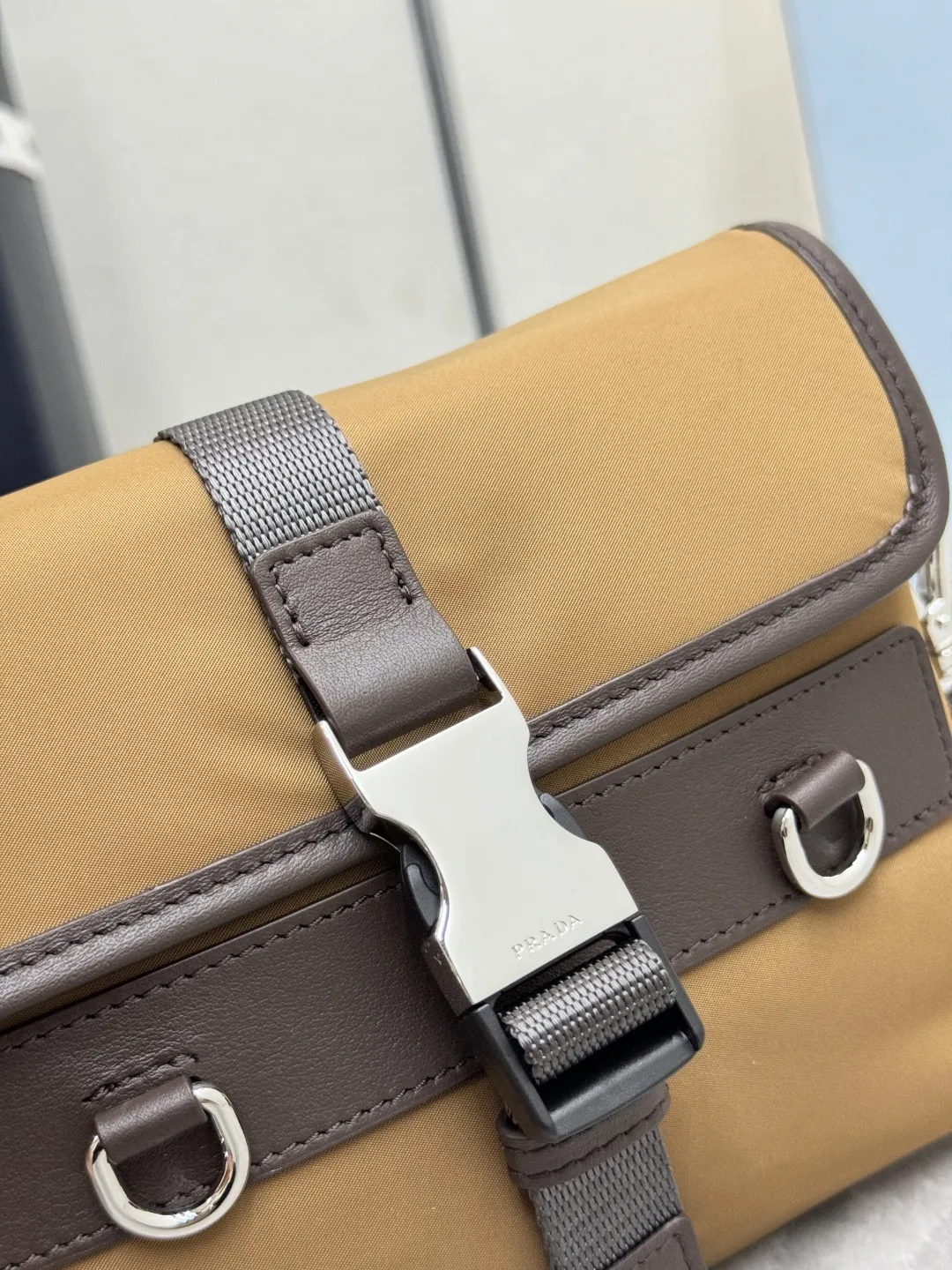 Re-Nylon Color-Block Crossbody Phone Bag D63016459 — view 6