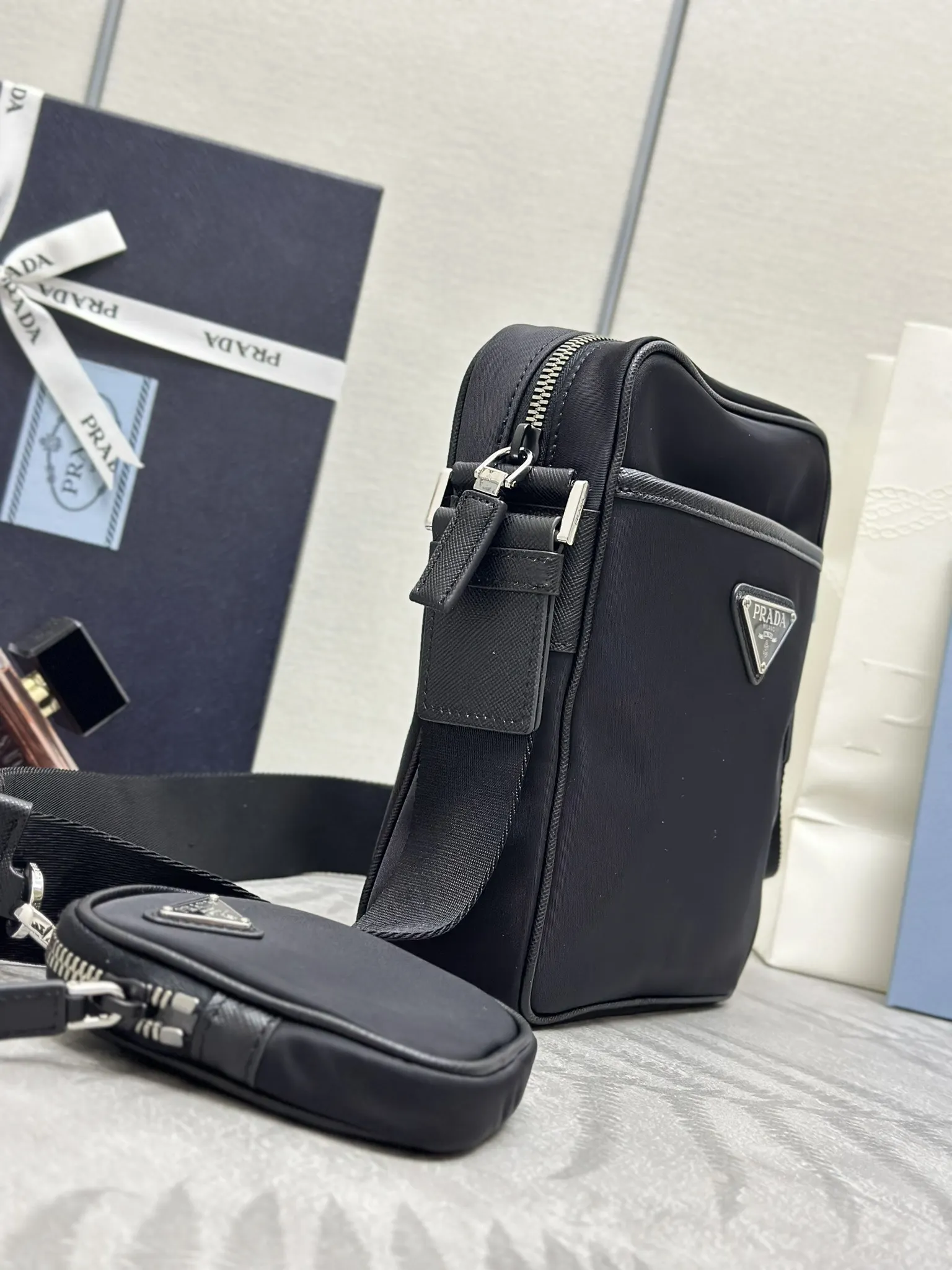 Nylon Re-Edition Three-in-One Crossbody Bag D64016467 — view 4