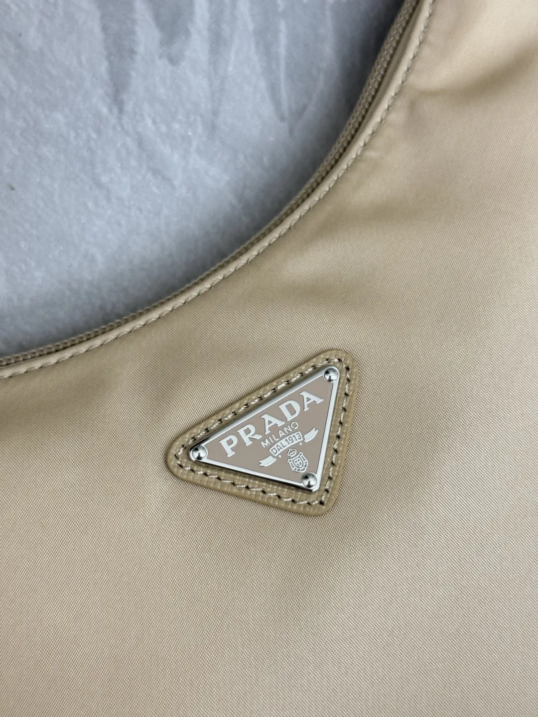 Re-Edition 2000 Nylon Shoulder Bag D53016469 — view 6