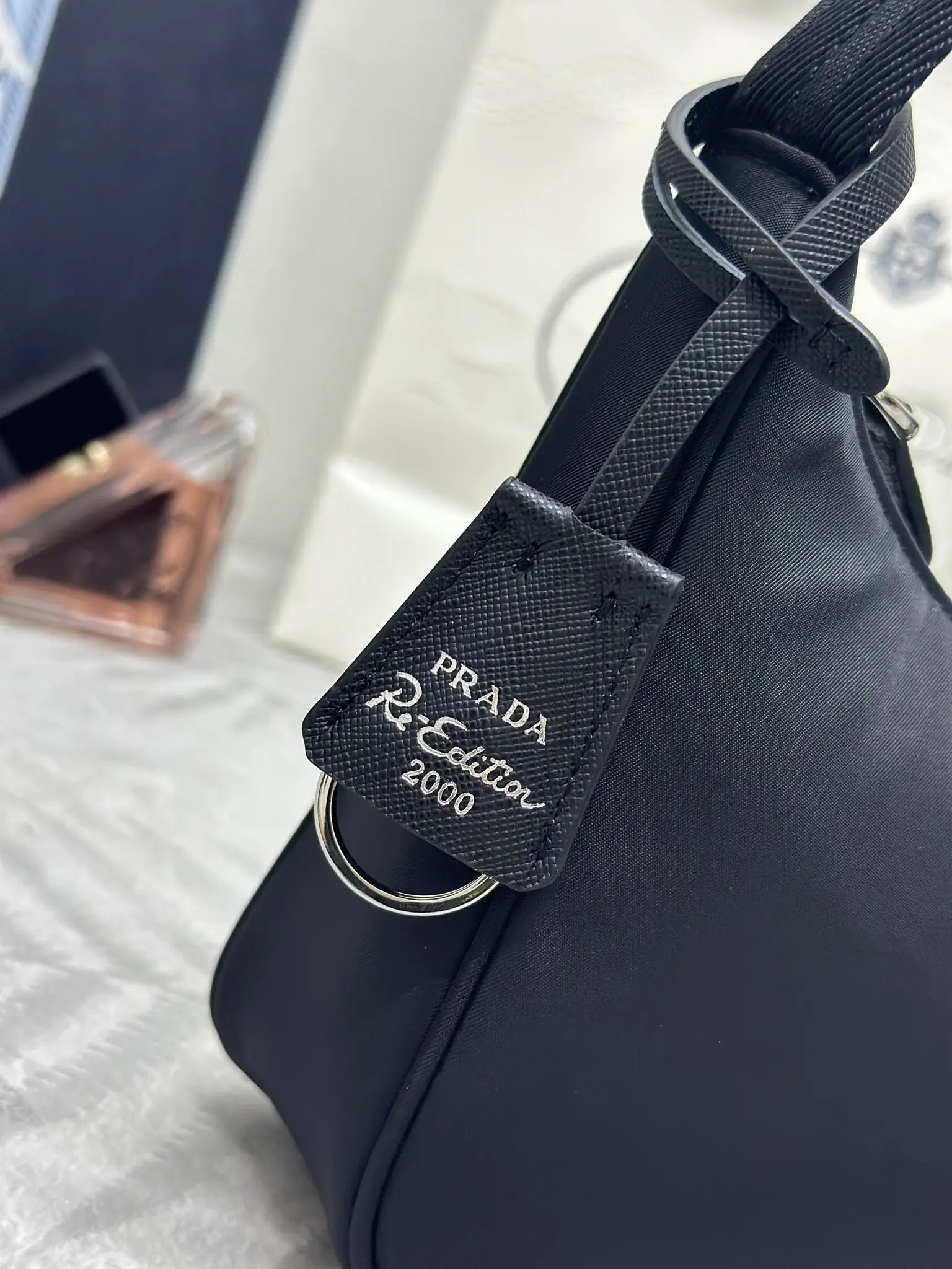 Prada Re-Edition 2000 Nylon Shoulder Bag D53016470 — view 6