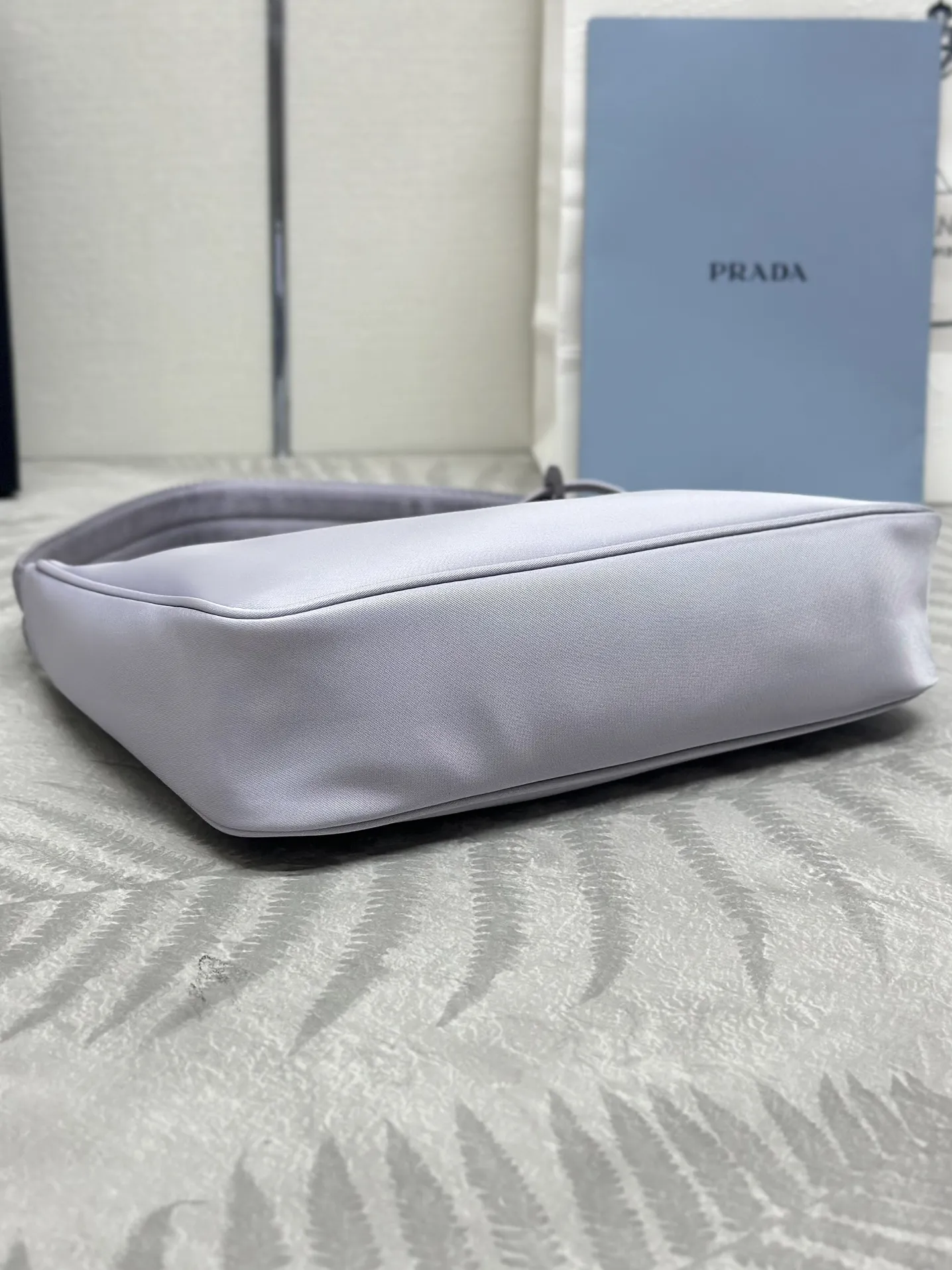 Prada Re-Edition 2000 Nylon Shoulder Bag D53016471 — view 7
