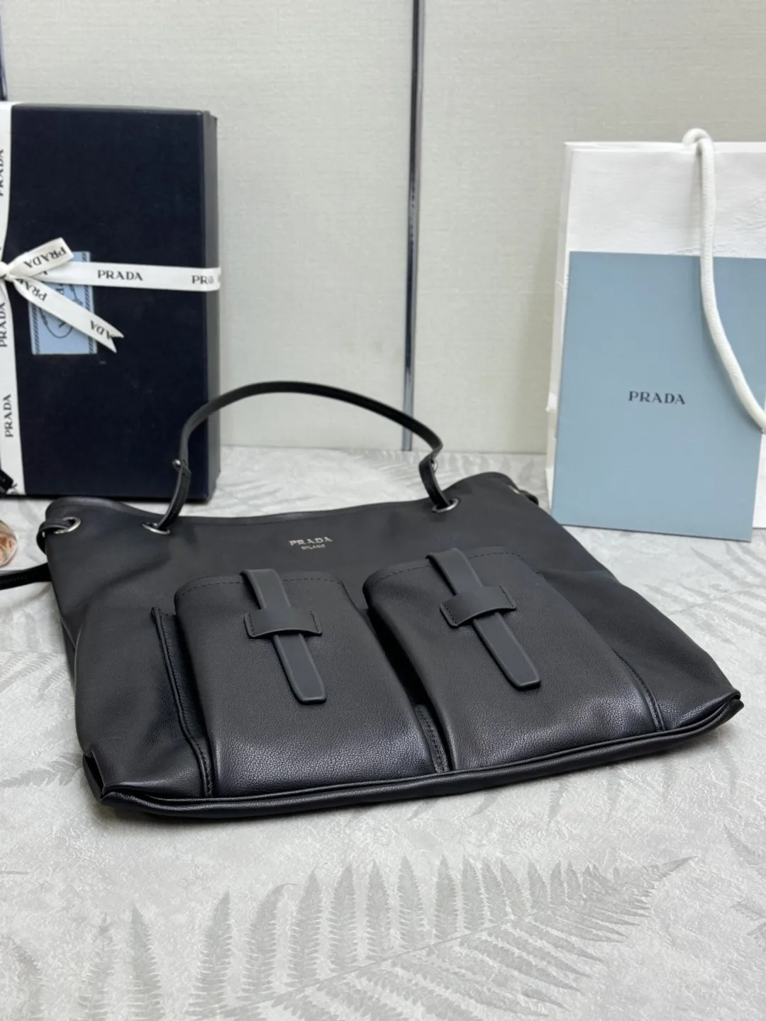 Leather Tote Bag with Drawstring Closure D103016473 — view 5