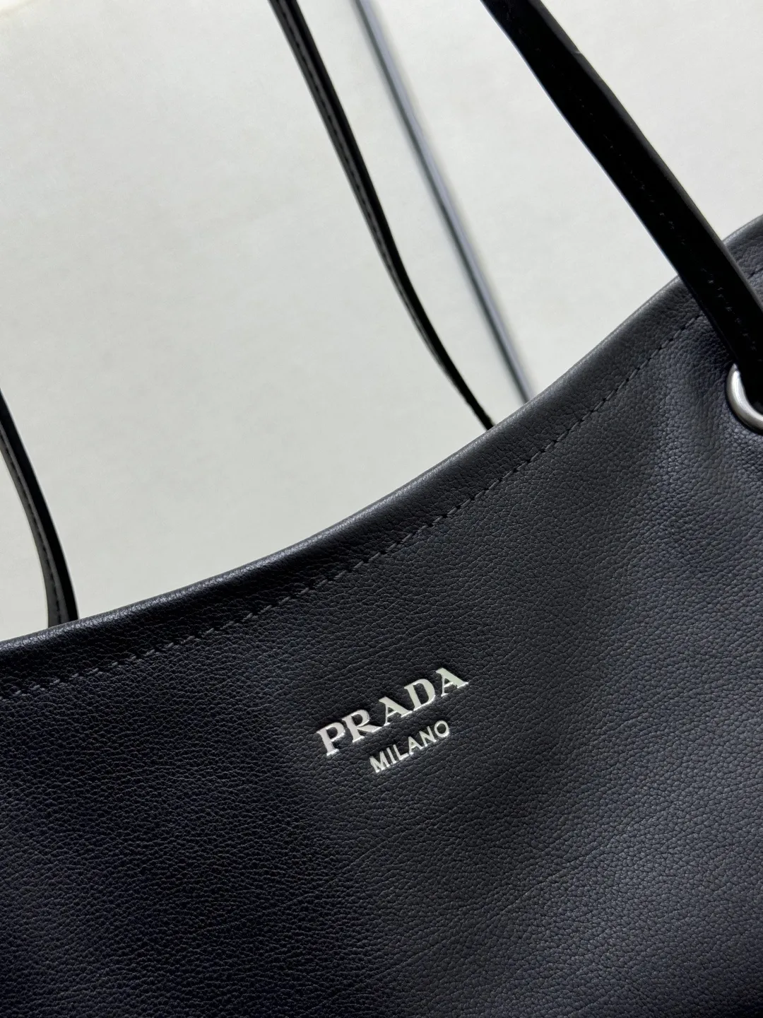 Leather Tote Bag with Drawstring Closure D103016473 — view 7