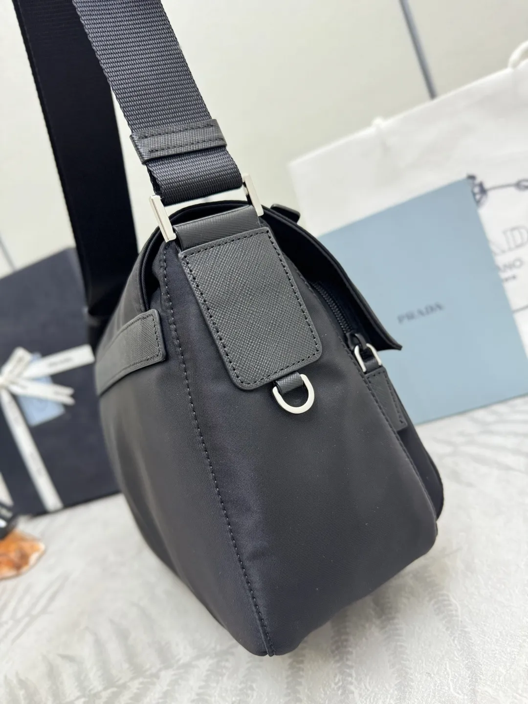 Re-Nylon Crossbody Bag with Detachable Pouch D70016481 — view 5