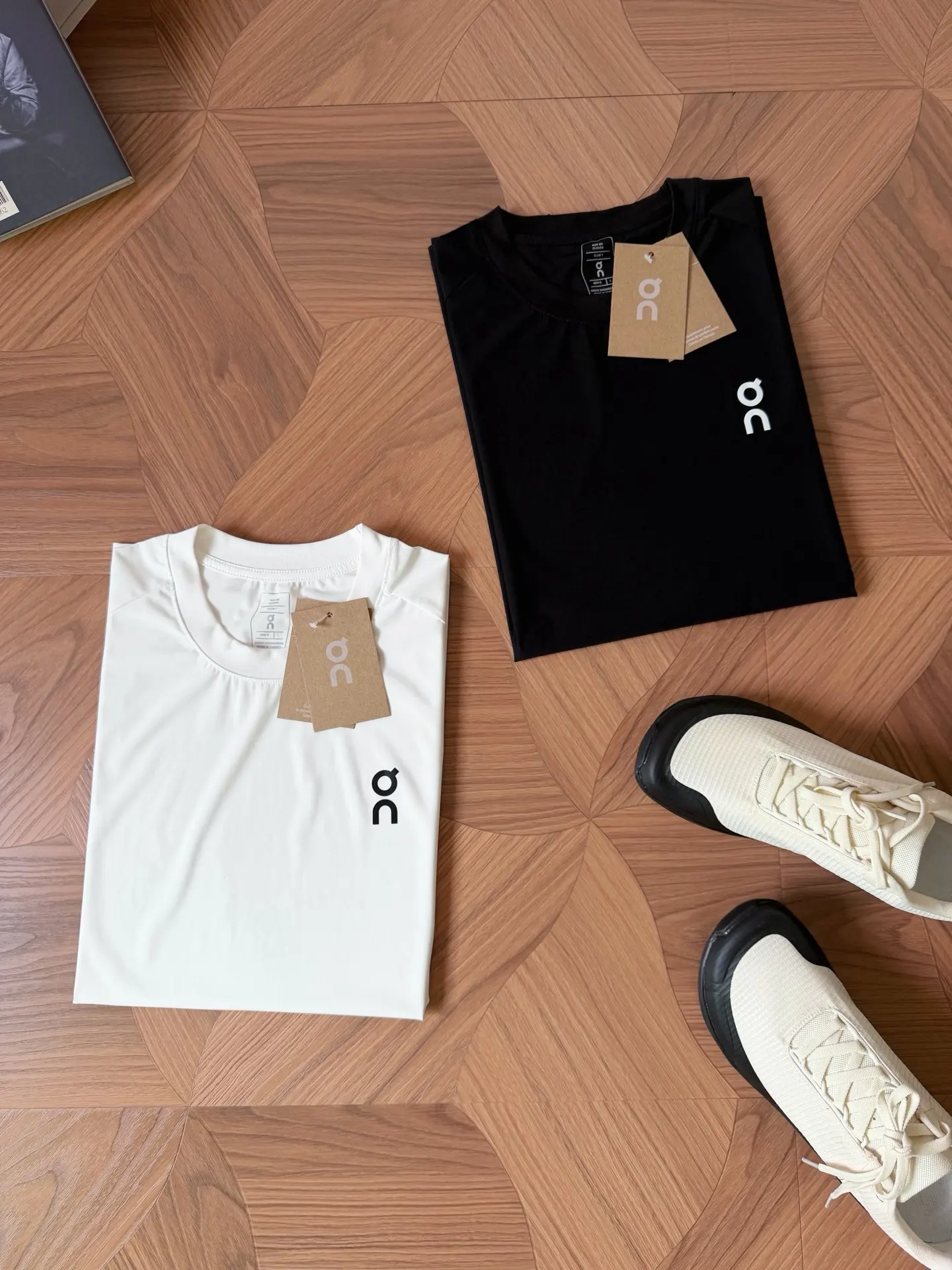 On Running Court Performance Tech T-Shirt D12013204