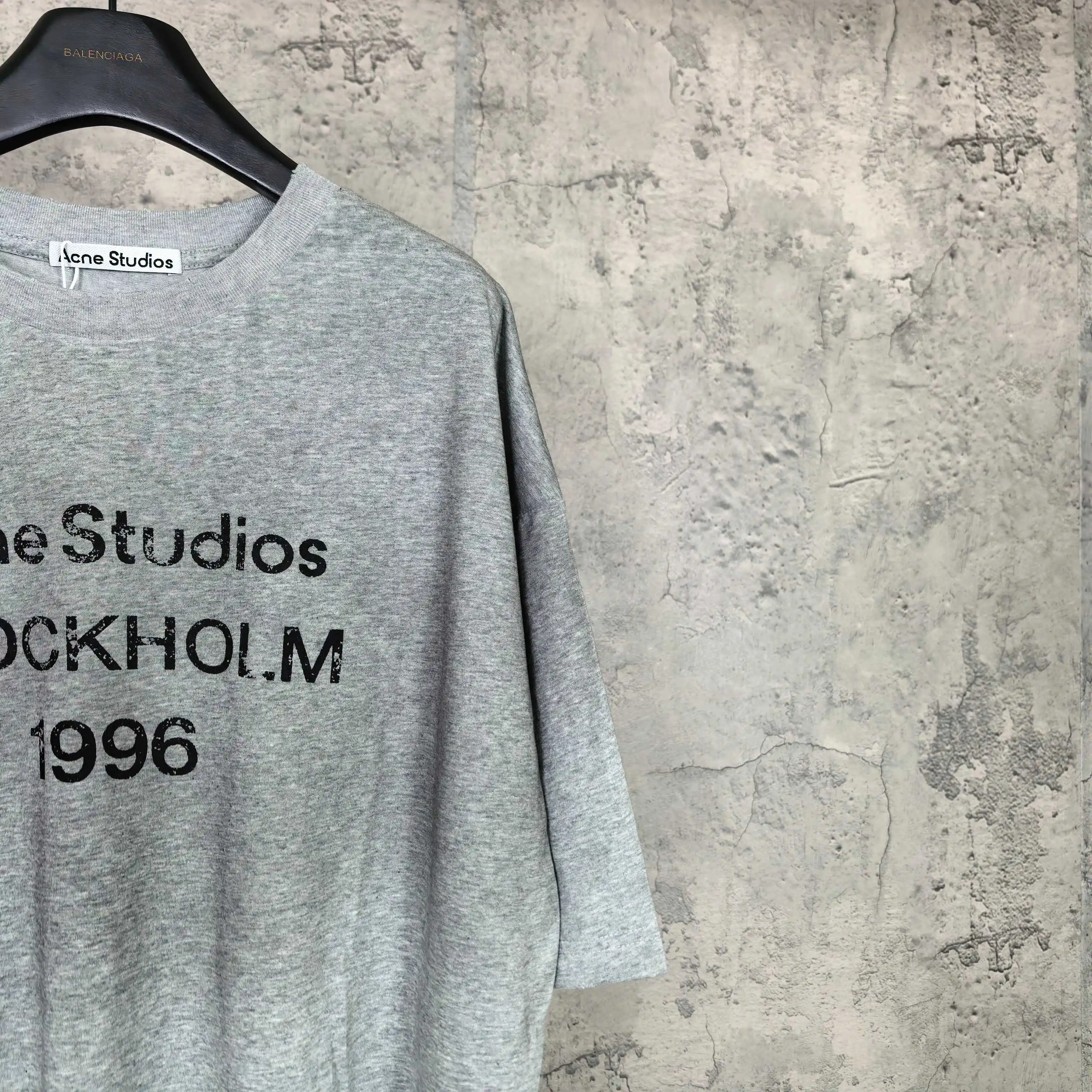 1996 Logo Distressed Mud-Wash T-Shirt D13523276 — view 9