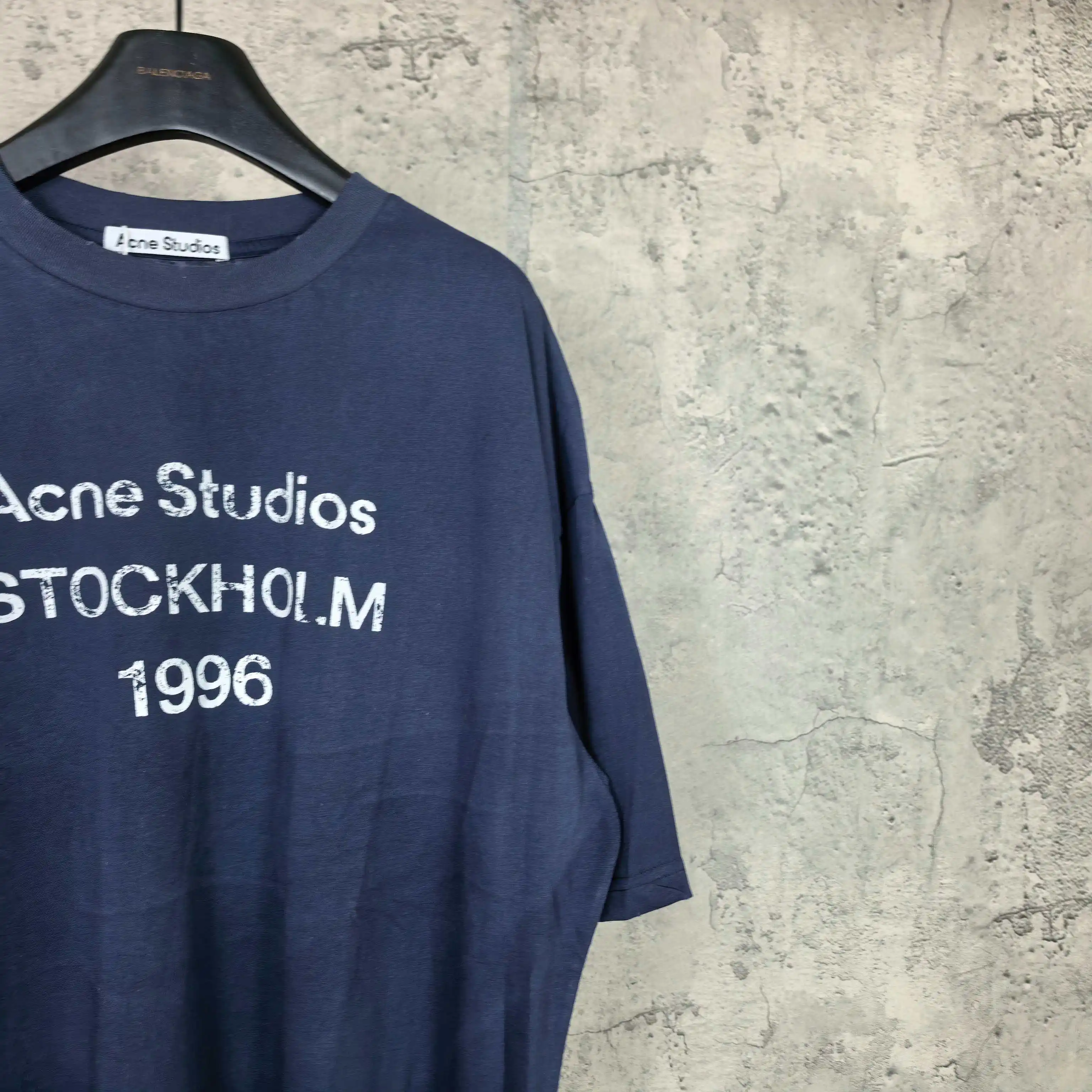 1996 Logo Distressed Cotton T-Shirt D13523275 — view 9