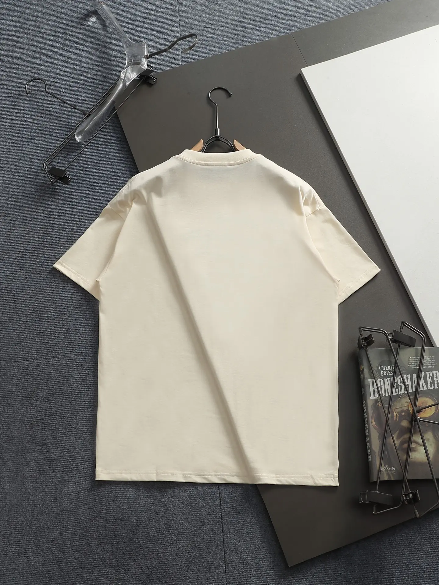Interlocking G Embroidered Cotton T-Shirt D13513272 — view 2