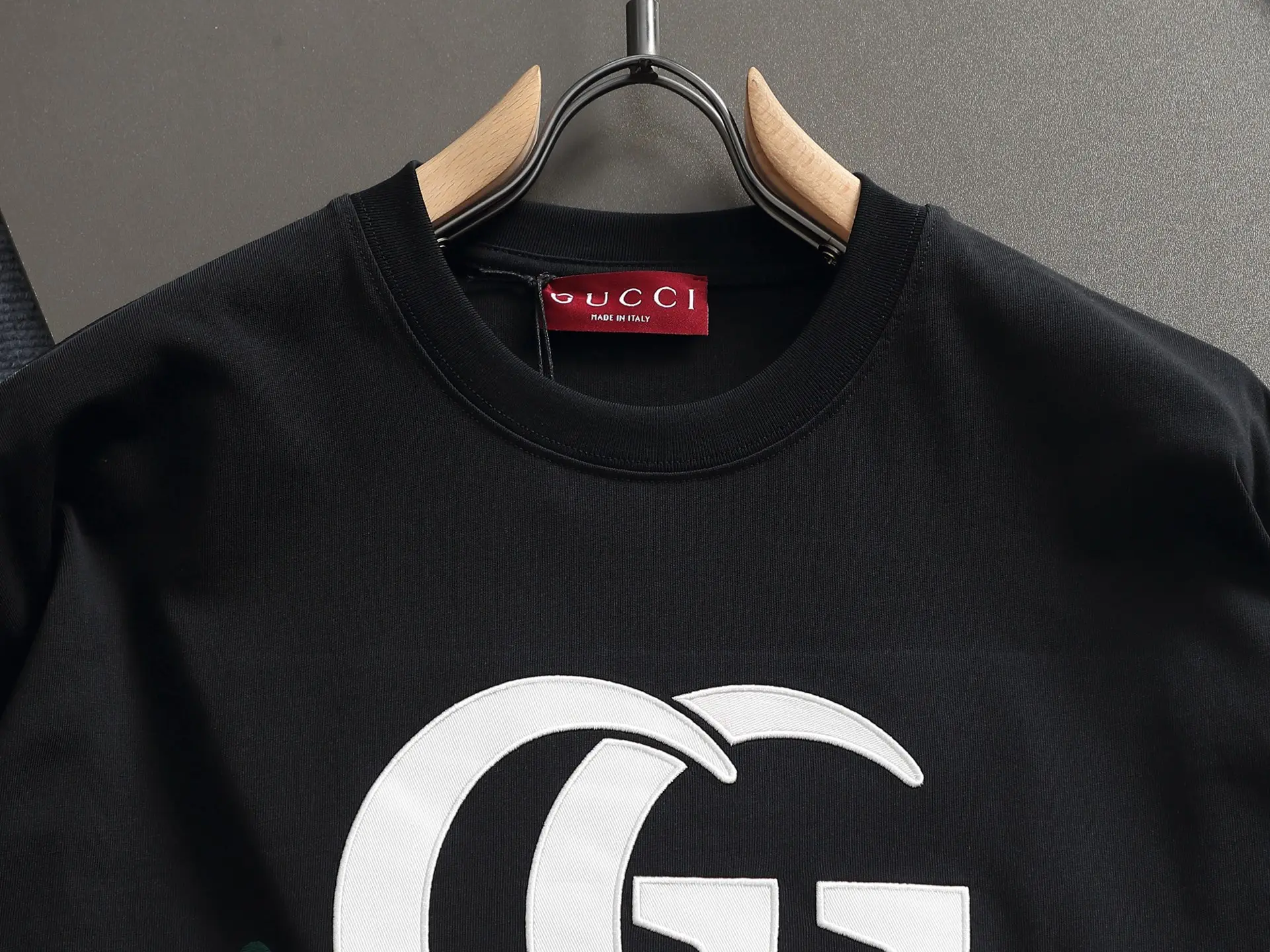Interlocking G Embroidered Cotton T-Shirt D13513271 — view 3