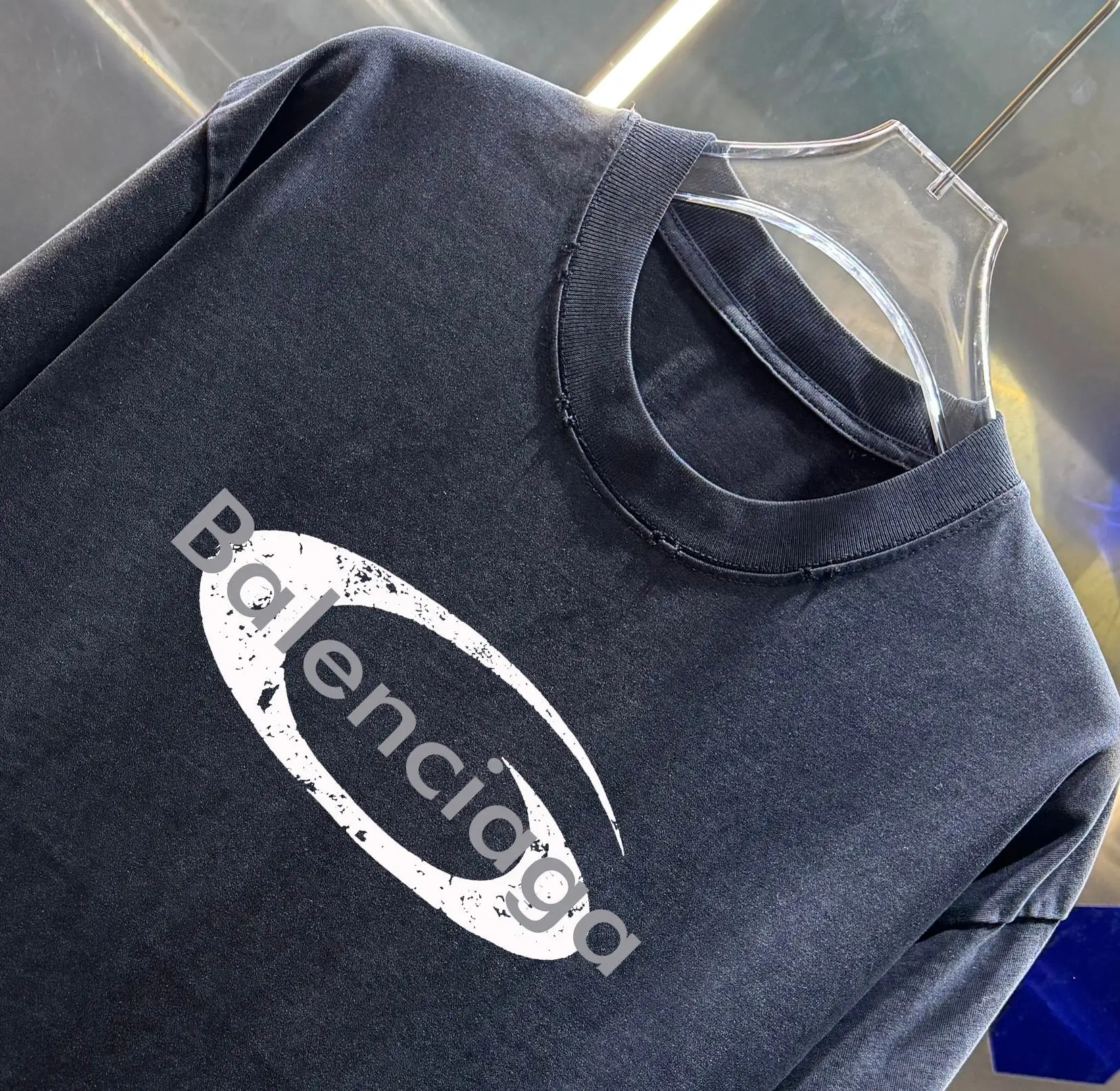 Logo Print Distressed Washed Cotton T-Shirt D14013014 — view 2