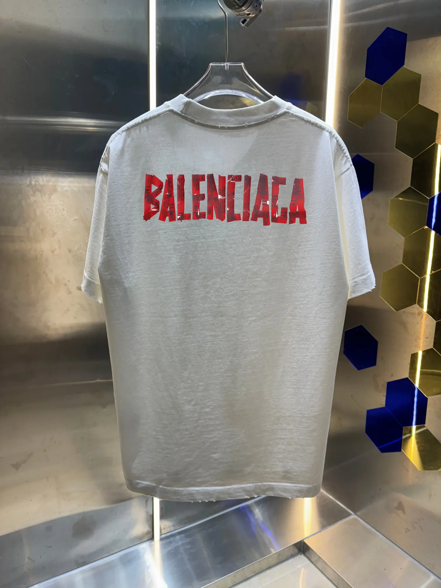 Logo Print Distressed Cotton T-Shirt D14013001 — view 3