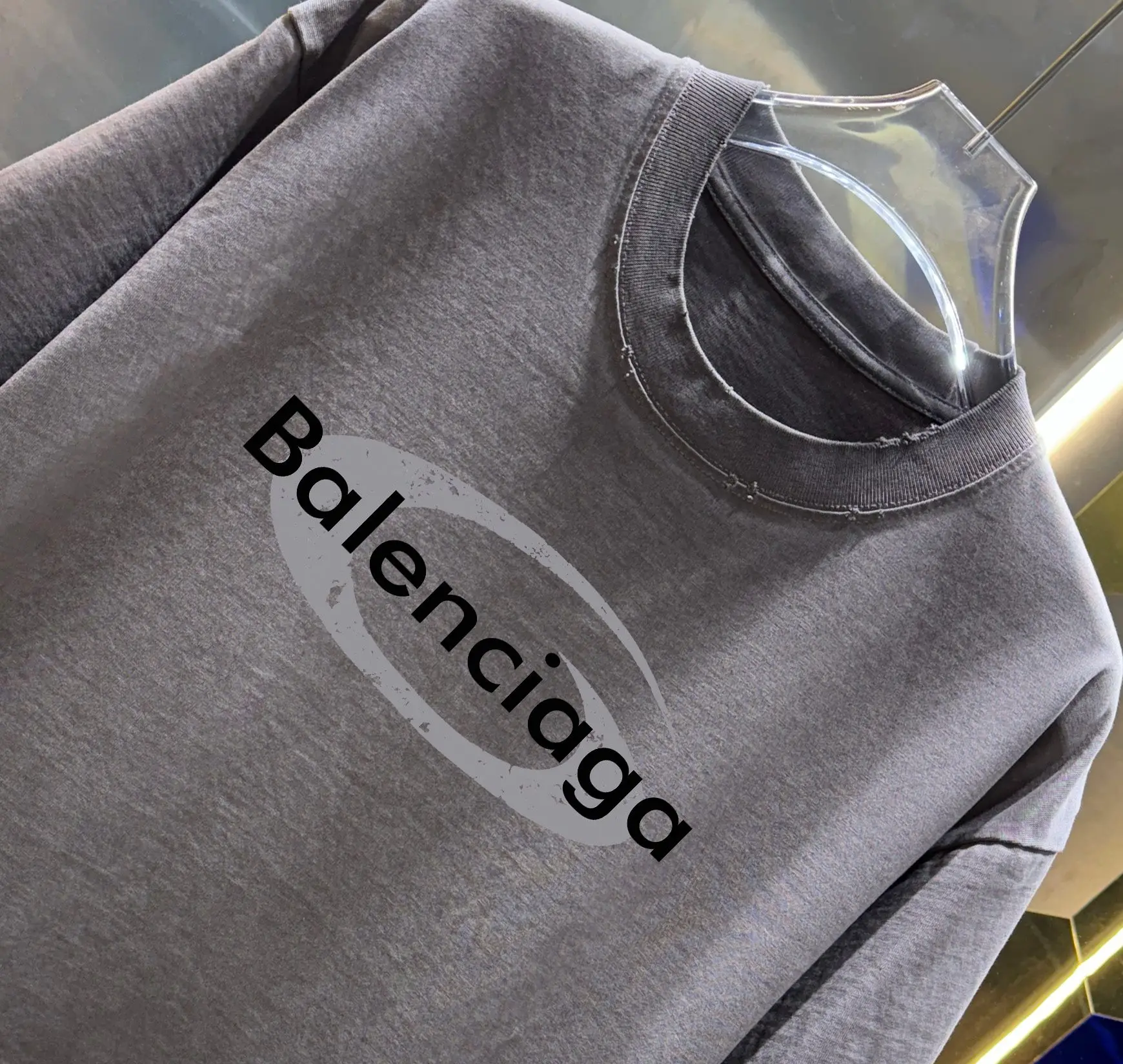 Logo Print Distressed Oversized T-Shirt D14013015 — view 2