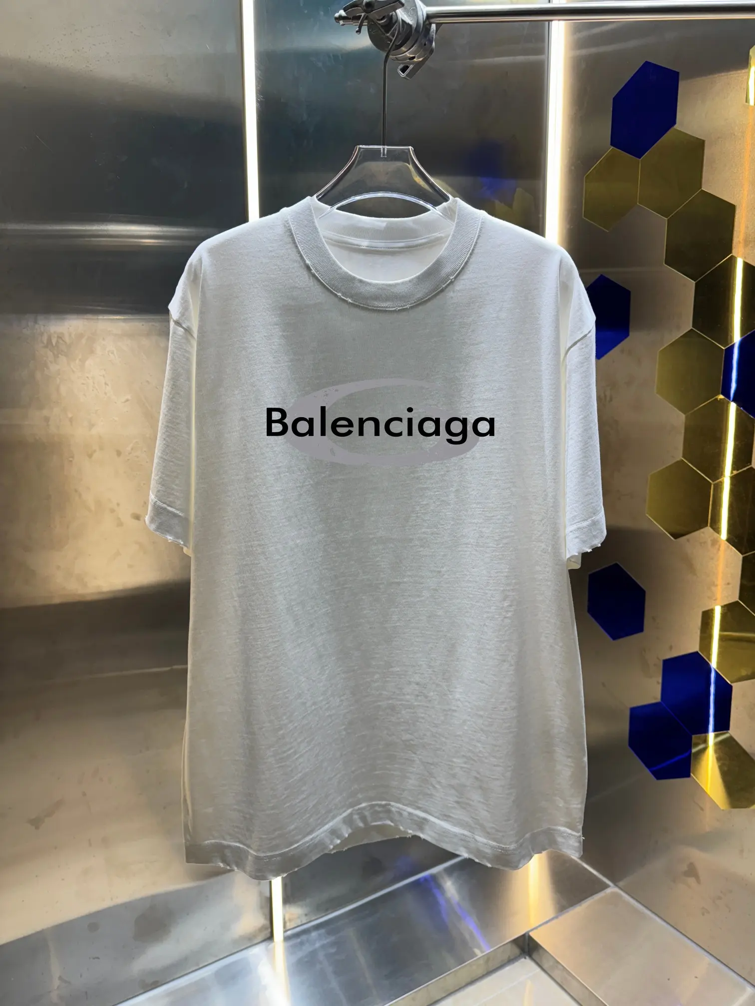 Logo Print Distressed Cotton T-Shirt D14013013