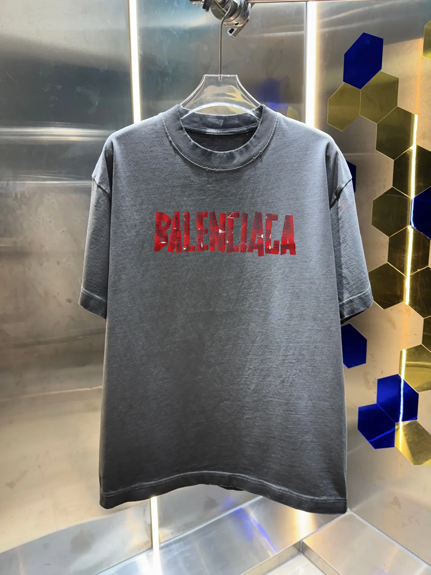 Logo Print Distressed Cotton T-Shirt D14013003