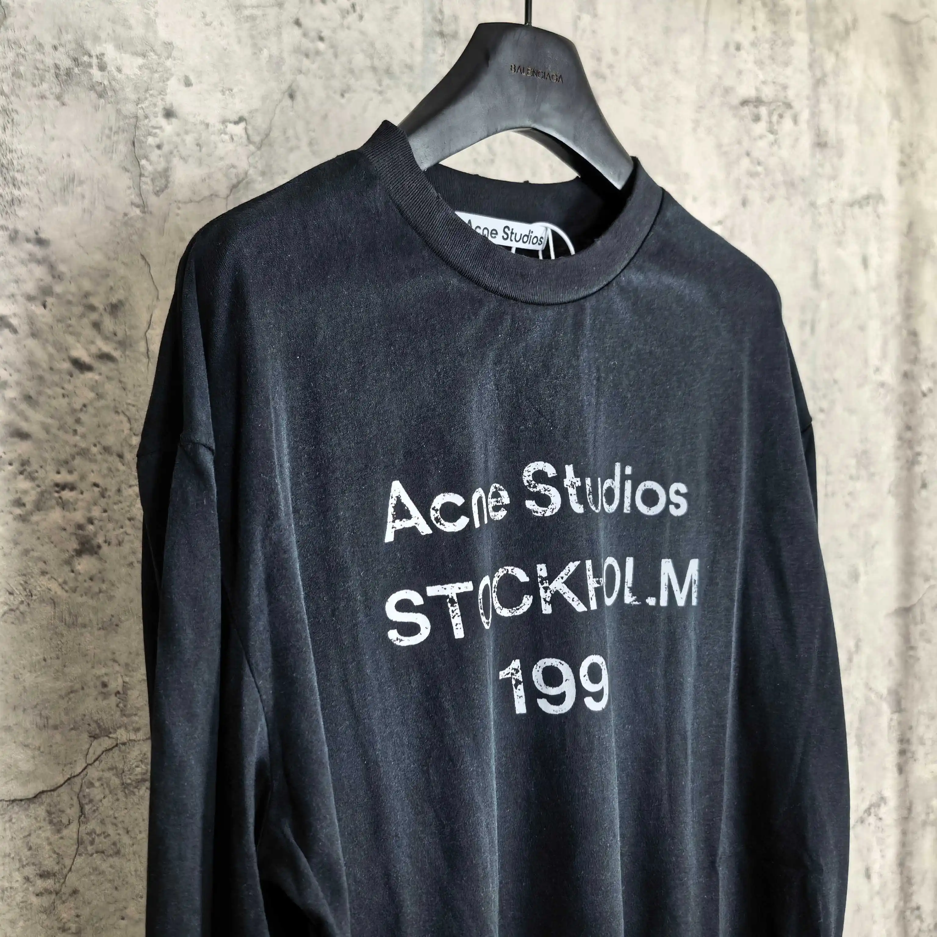 1996 Logo Print Long-Sleeve T-Shirt D14023270 — view 7