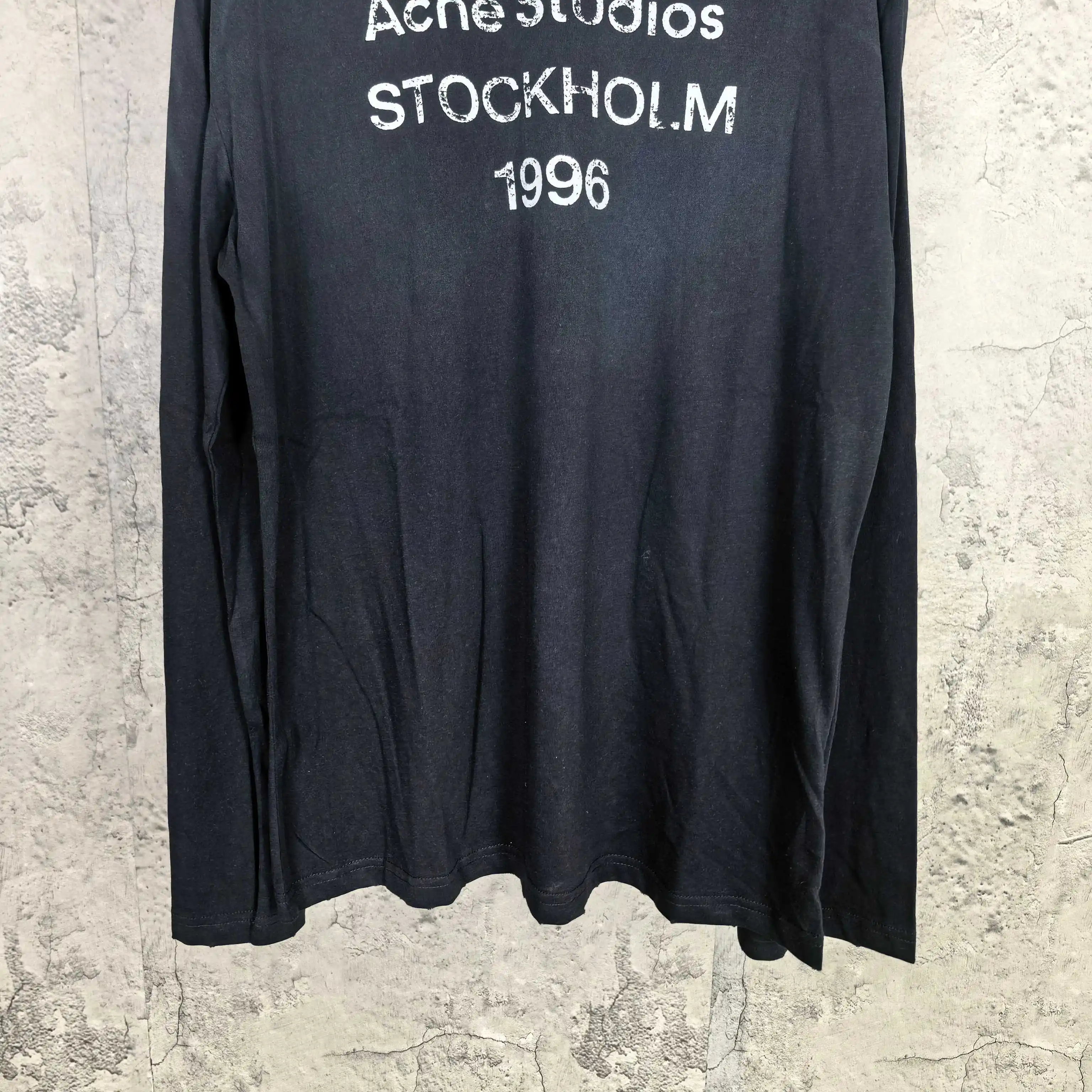 1996 Logo Print Long-Sleeve T-Shirt D14023270 — view 10