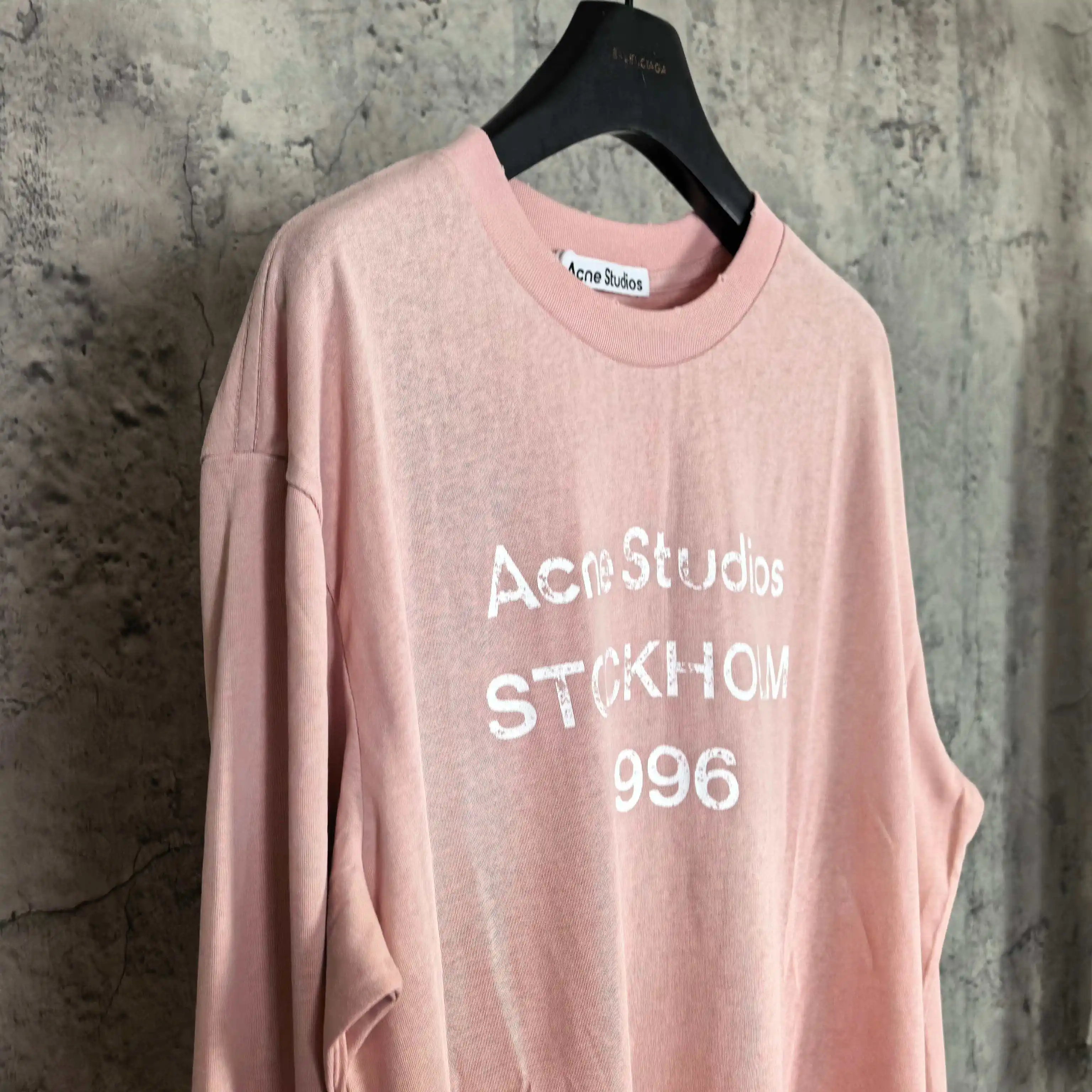 1996 Logo Print Distressed Long-Sleeve T-Shirt D14023268 — view 7