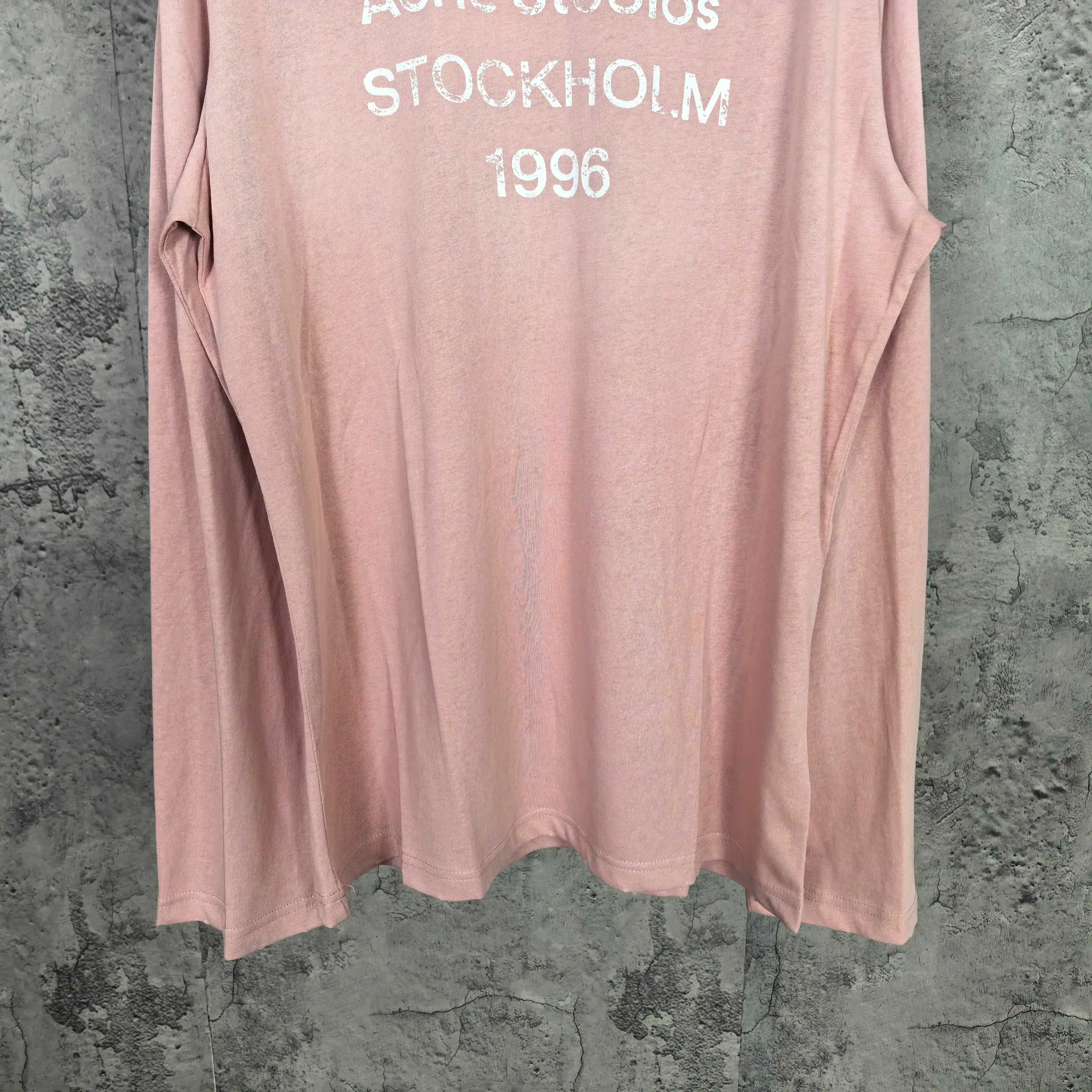 1996 Logo Print Distressed Long-Sleeve T-Shirt D14023268 — view 10