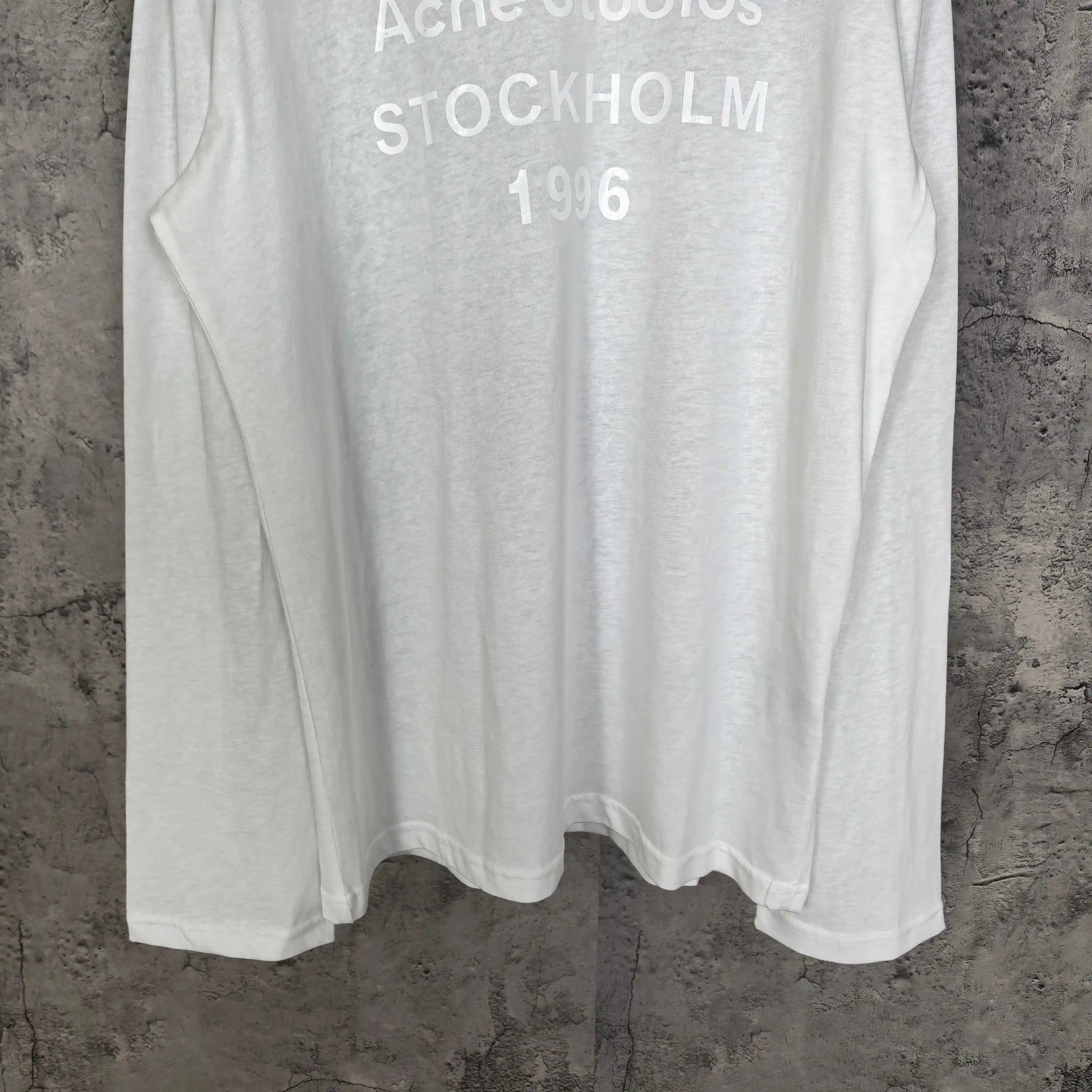 1996 Logo Long-Sleeve T-Shirt D14023258 — view 10