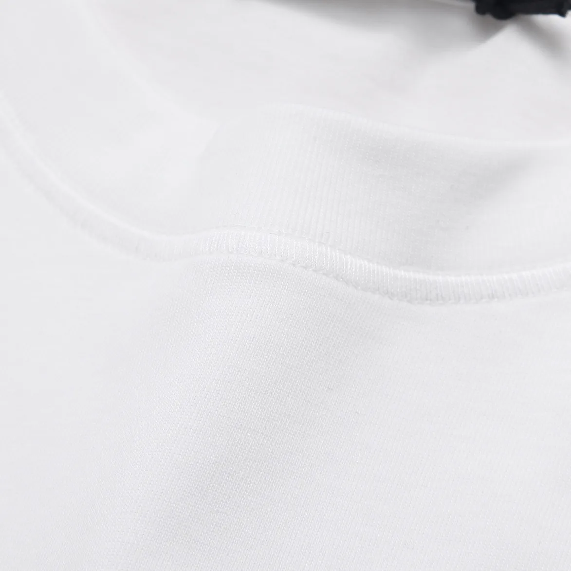 Compass Patch Cargo Pocket T-Shirt D14012108 — view 4