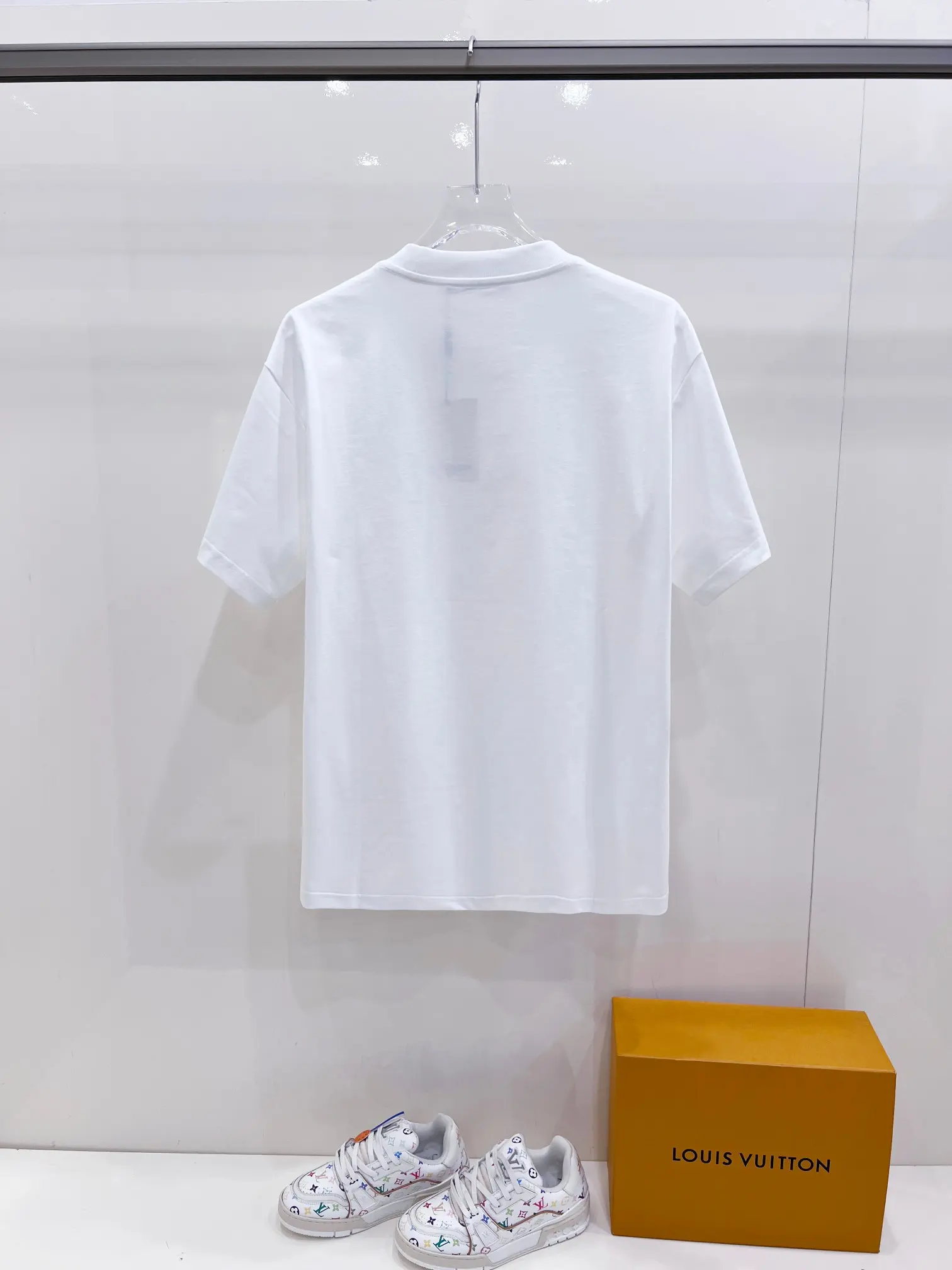 Floral Print Rhinestone-Embellished T-Shirt D14520147 — view 2