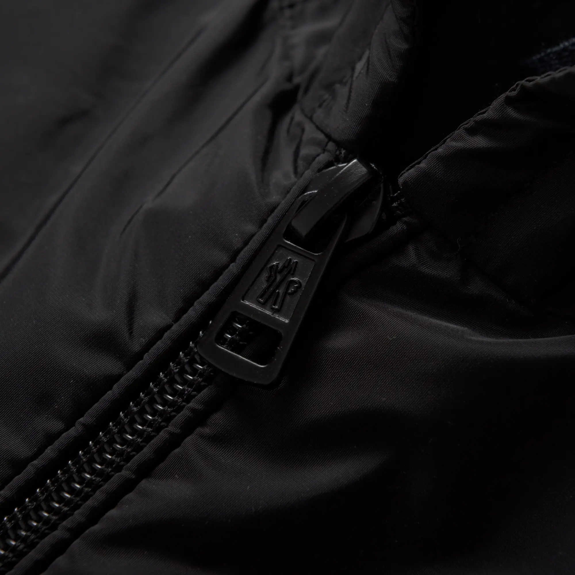 Moncoeur Heart Logo Hooded Nylon Jacket D14520362 — view 5