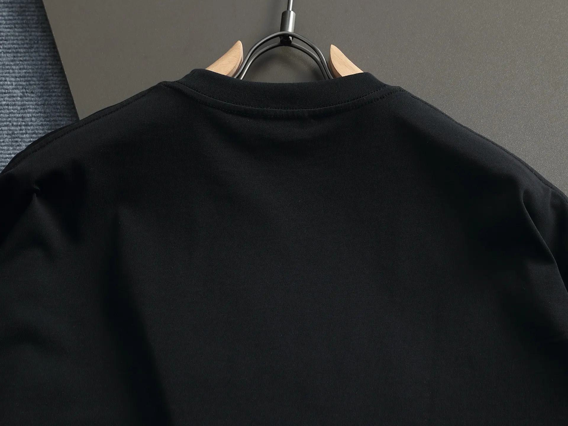 Logo Graphic Cotton T-Shirt D14514214 — view 9