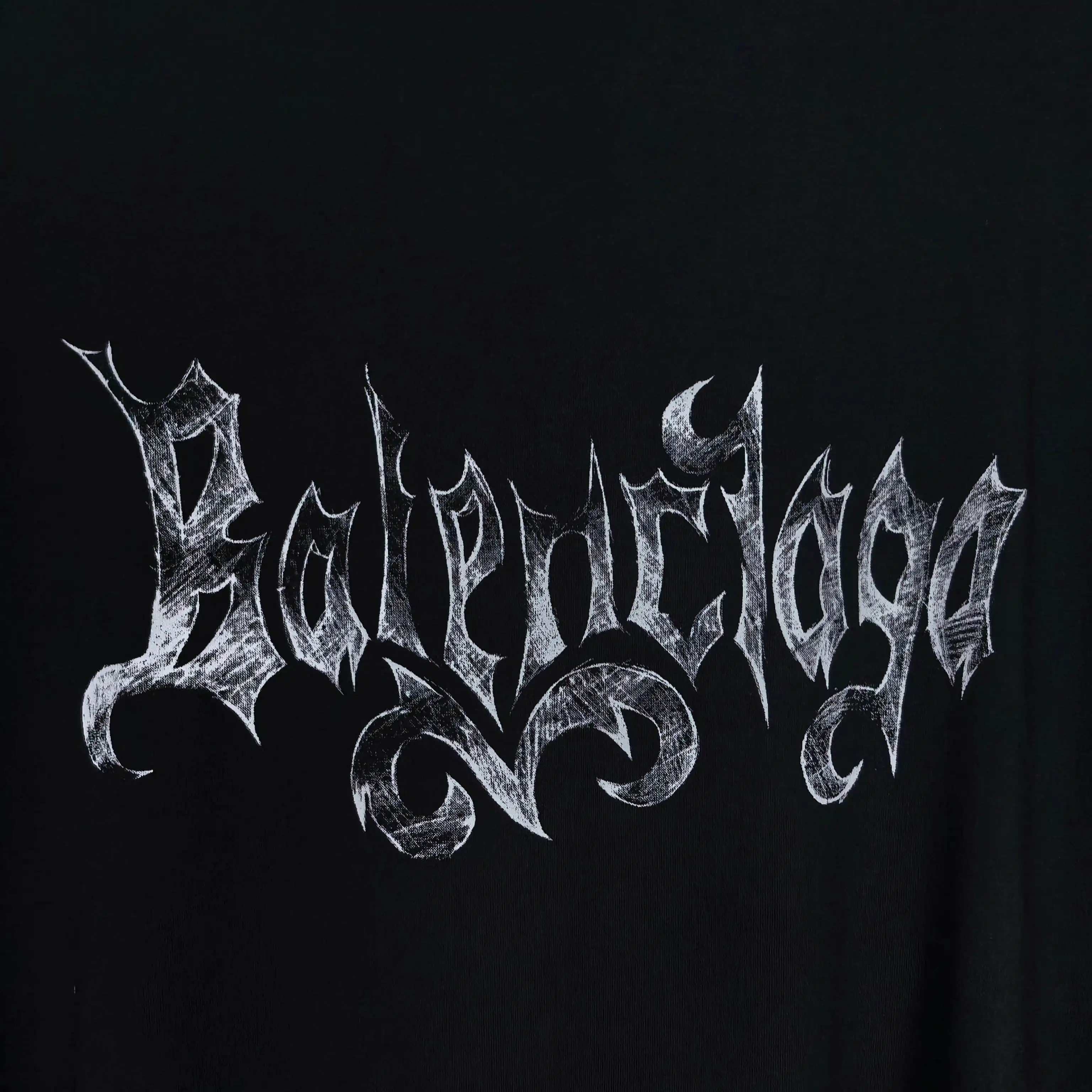 Gothic Logo Print Oversized T-Shirt D14523177 — view 9