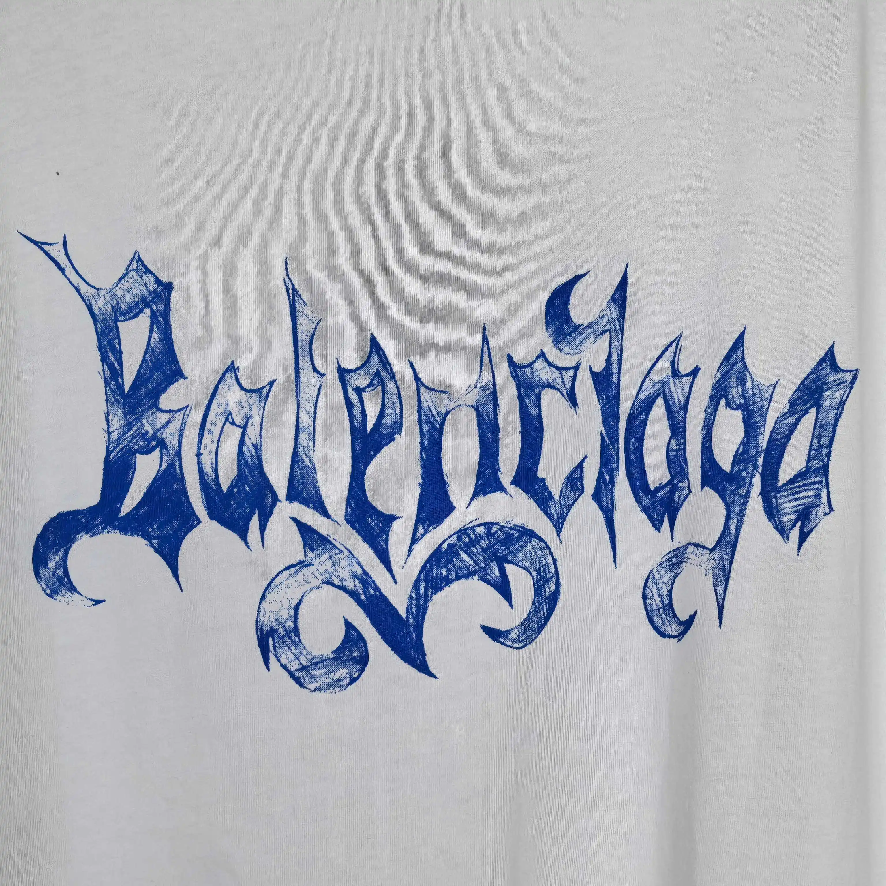 Gothic Logo Print Oversized T-Shirt D14523176 — view 9
