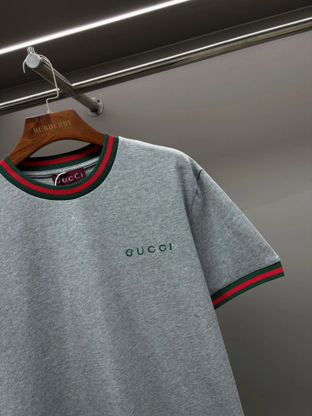 Web-Stripe Trim Logo Embroidered T-Shirt D14513125 — view 3
