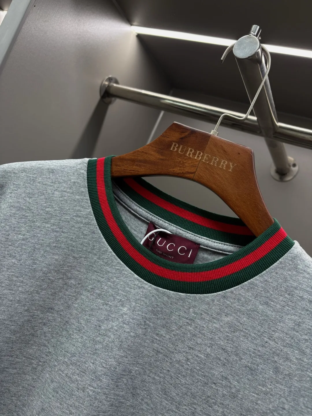 Web-Stripe Trim Logo Embroidered T-Shirt D14513125 — view 4