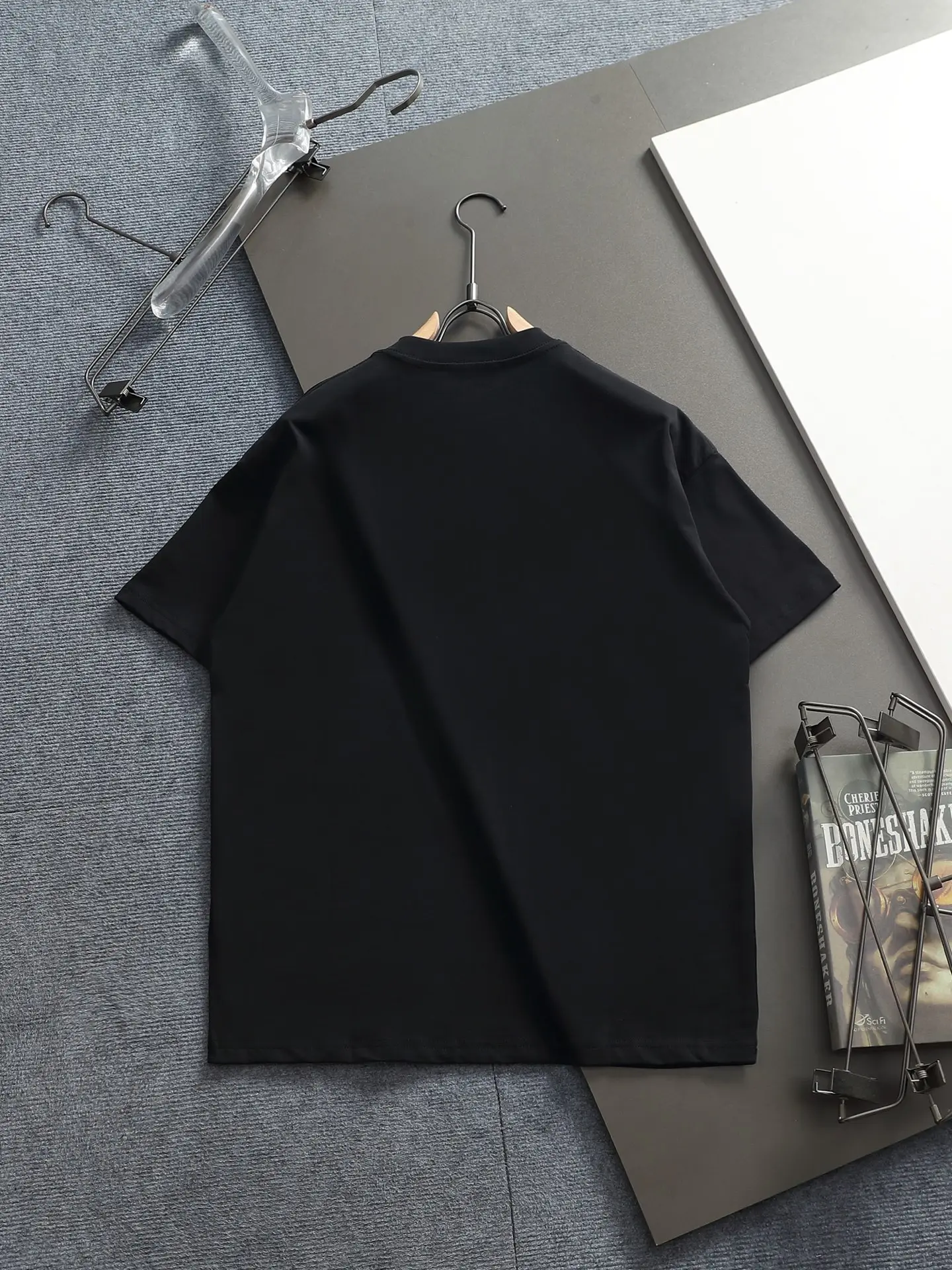 Embossed Double G Logo Cotton T-Shirt D14514009 — view 11