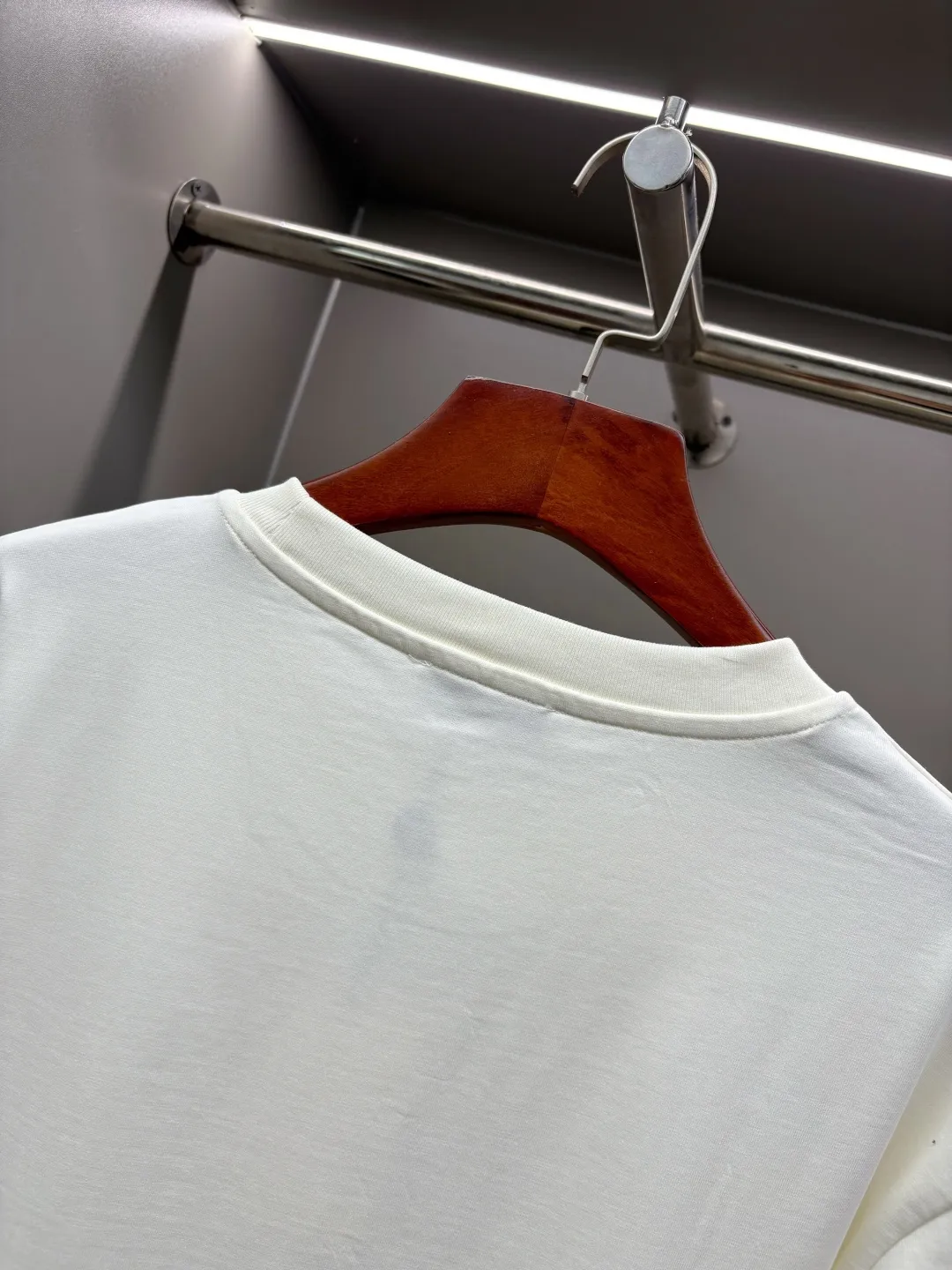 Embroidered Logo Cotton T-Shirt D14513138 — view 8
