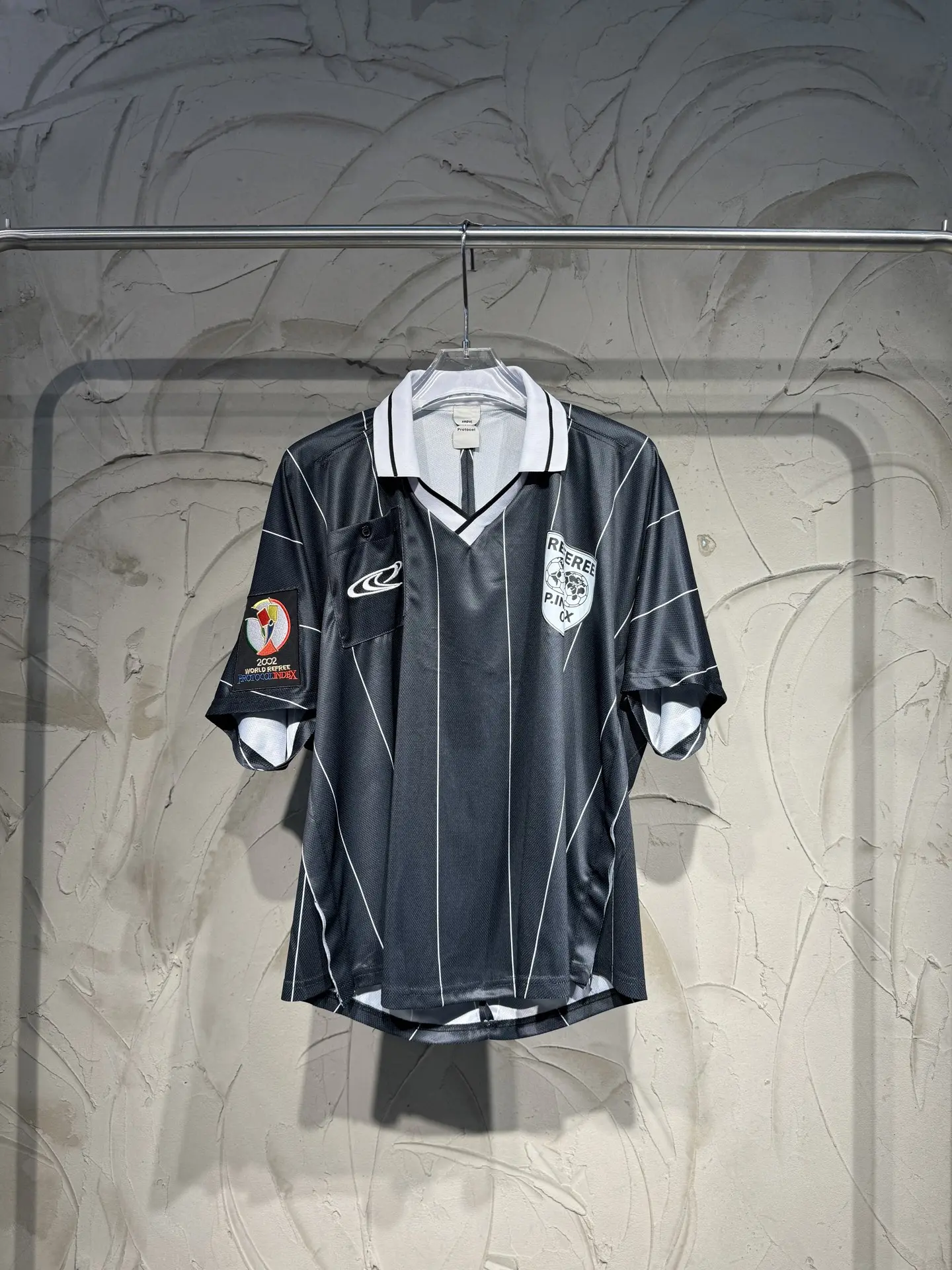 Vintage-Style Striped Referee Jersey D14523040