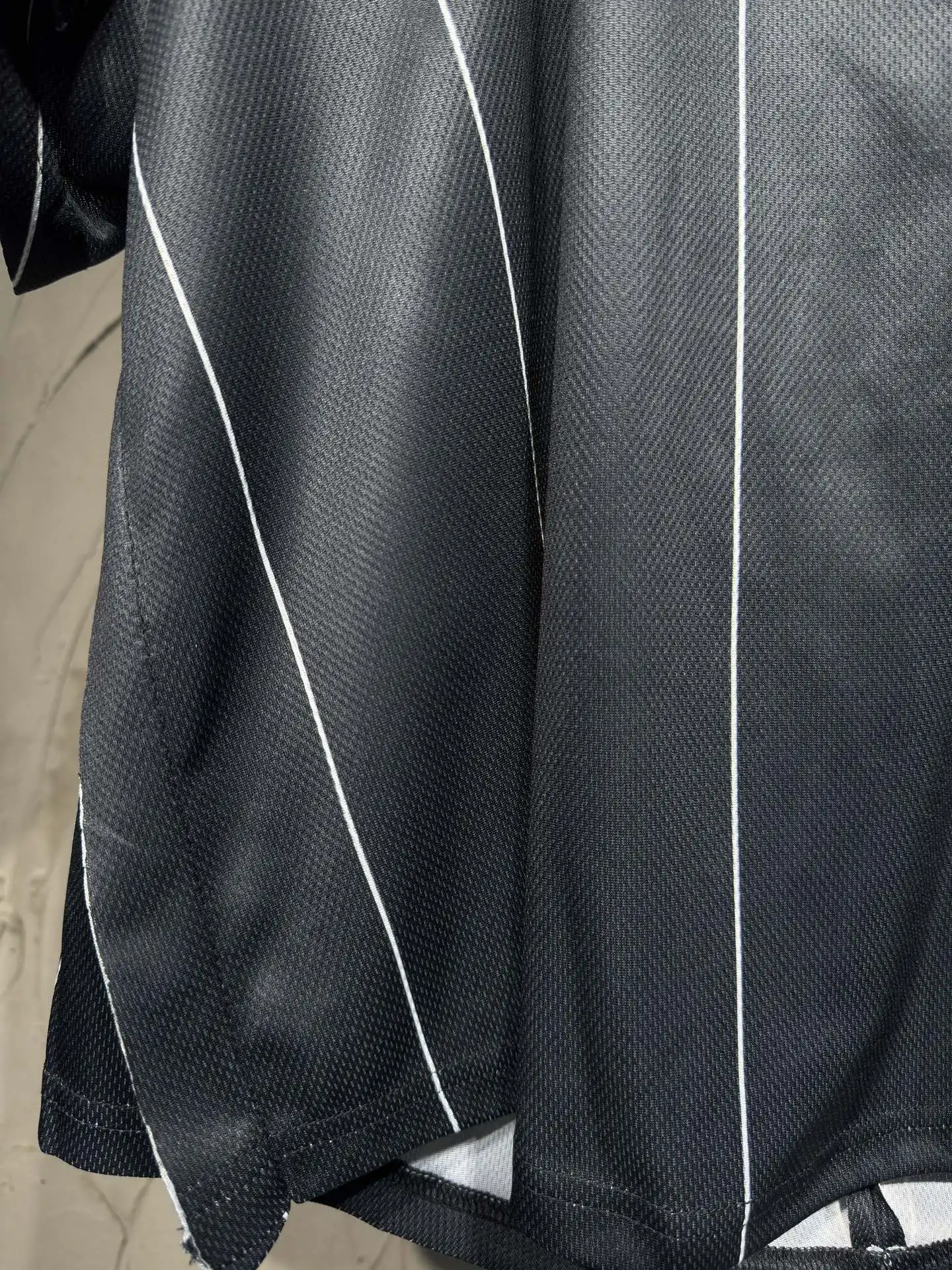 Vintage-Style Striped Referee Jersey D14523040 — view 11