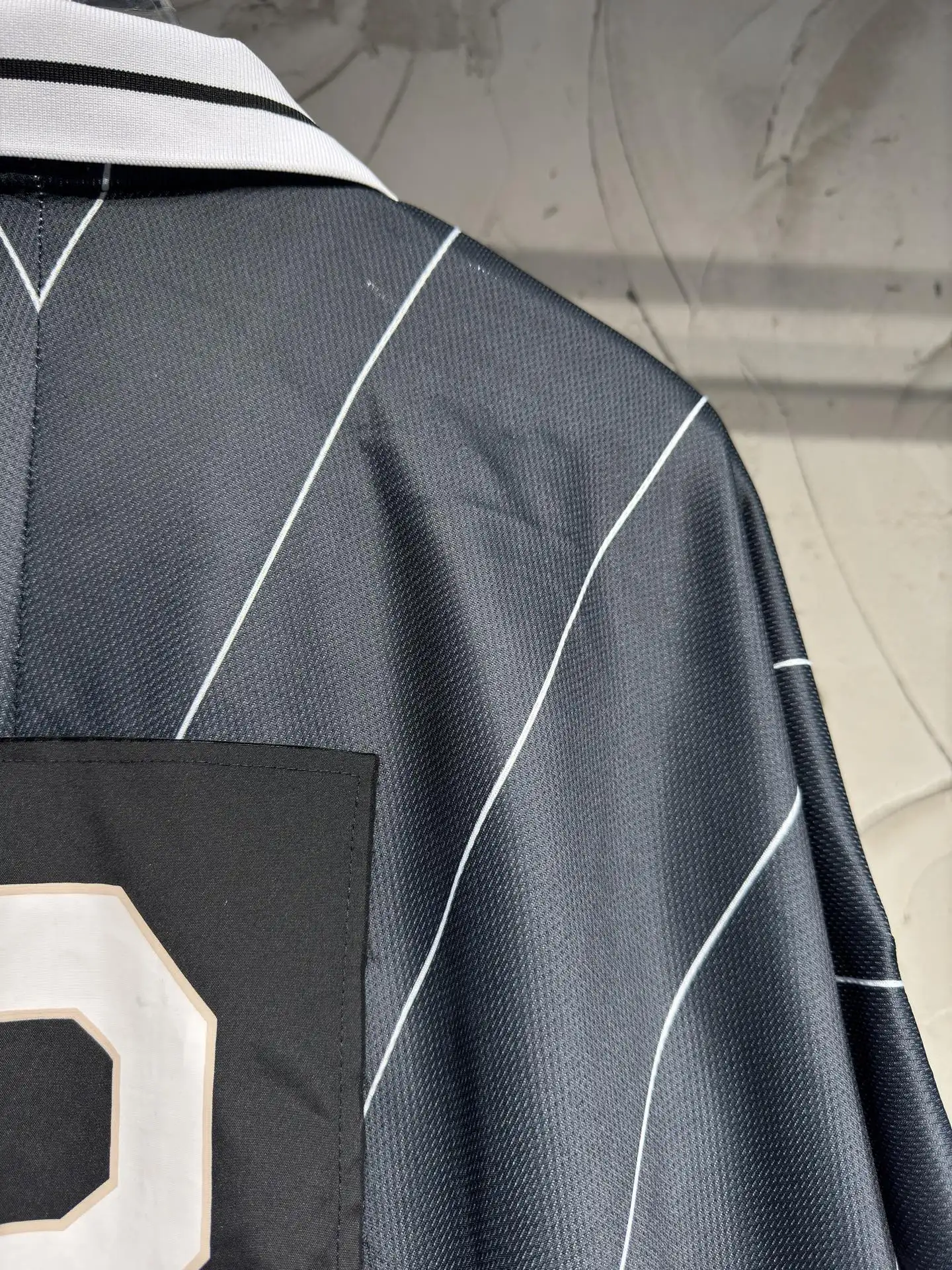 Vintage-Style Striped Referee Jersey D14523040 — view 14