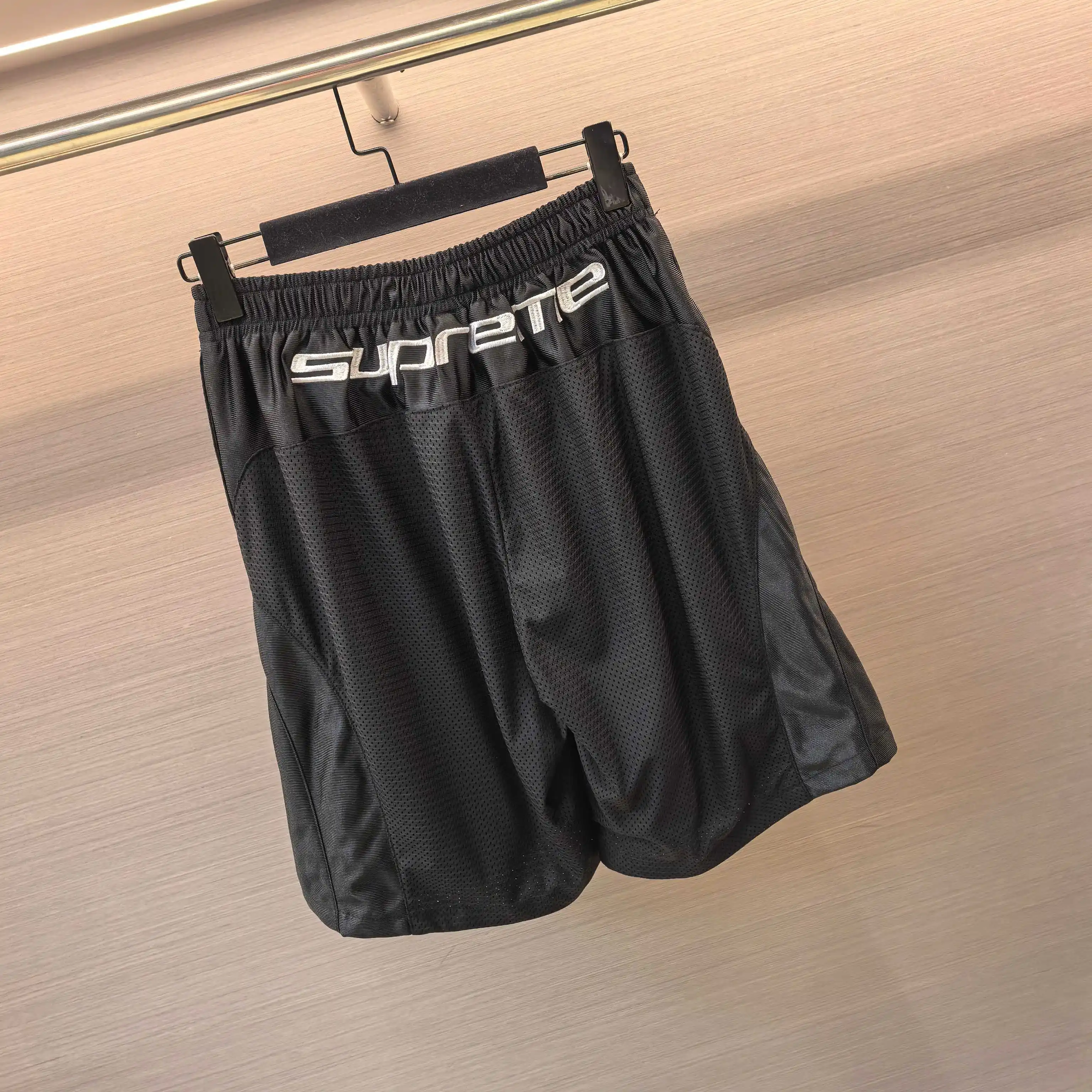 Mesh Basketball Shorts D14522325 — view 5