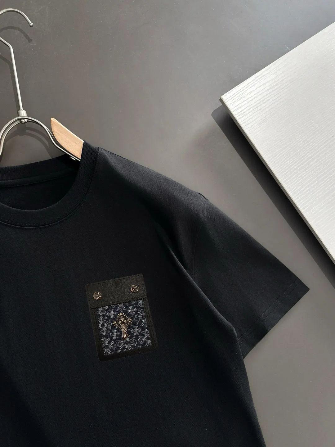 Logo Patch Cotton Jersey T-Shirt D14514100 — view 2