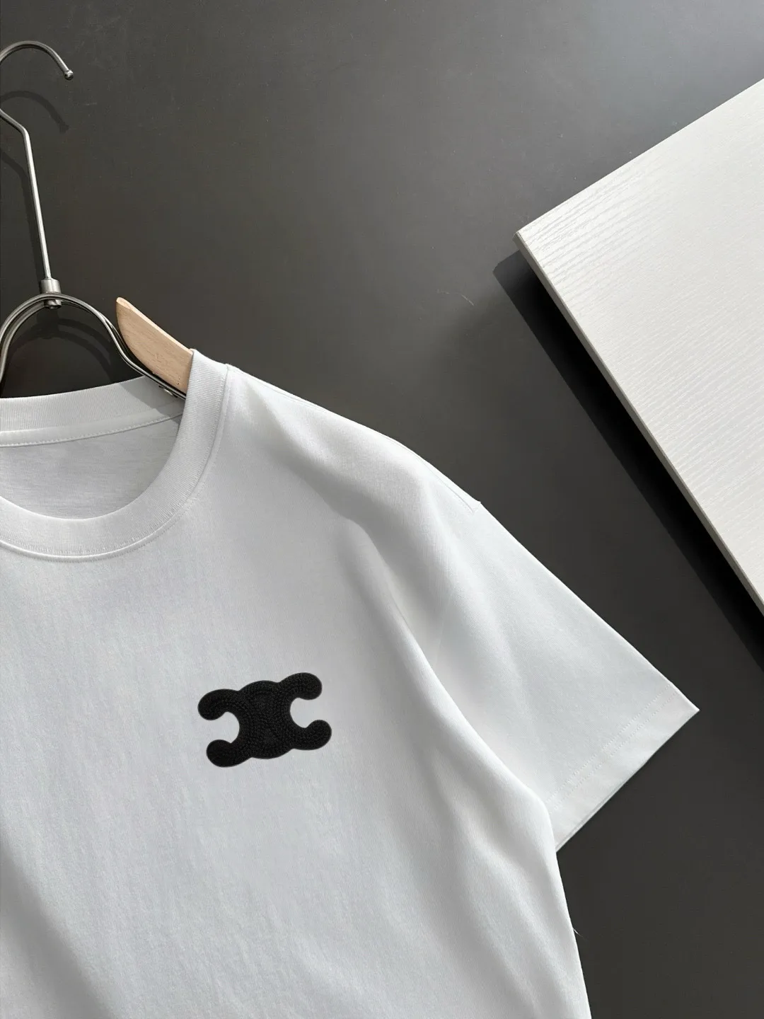 Triomphe Logo Patch Cotton T-Shirt D14514111 — view 2