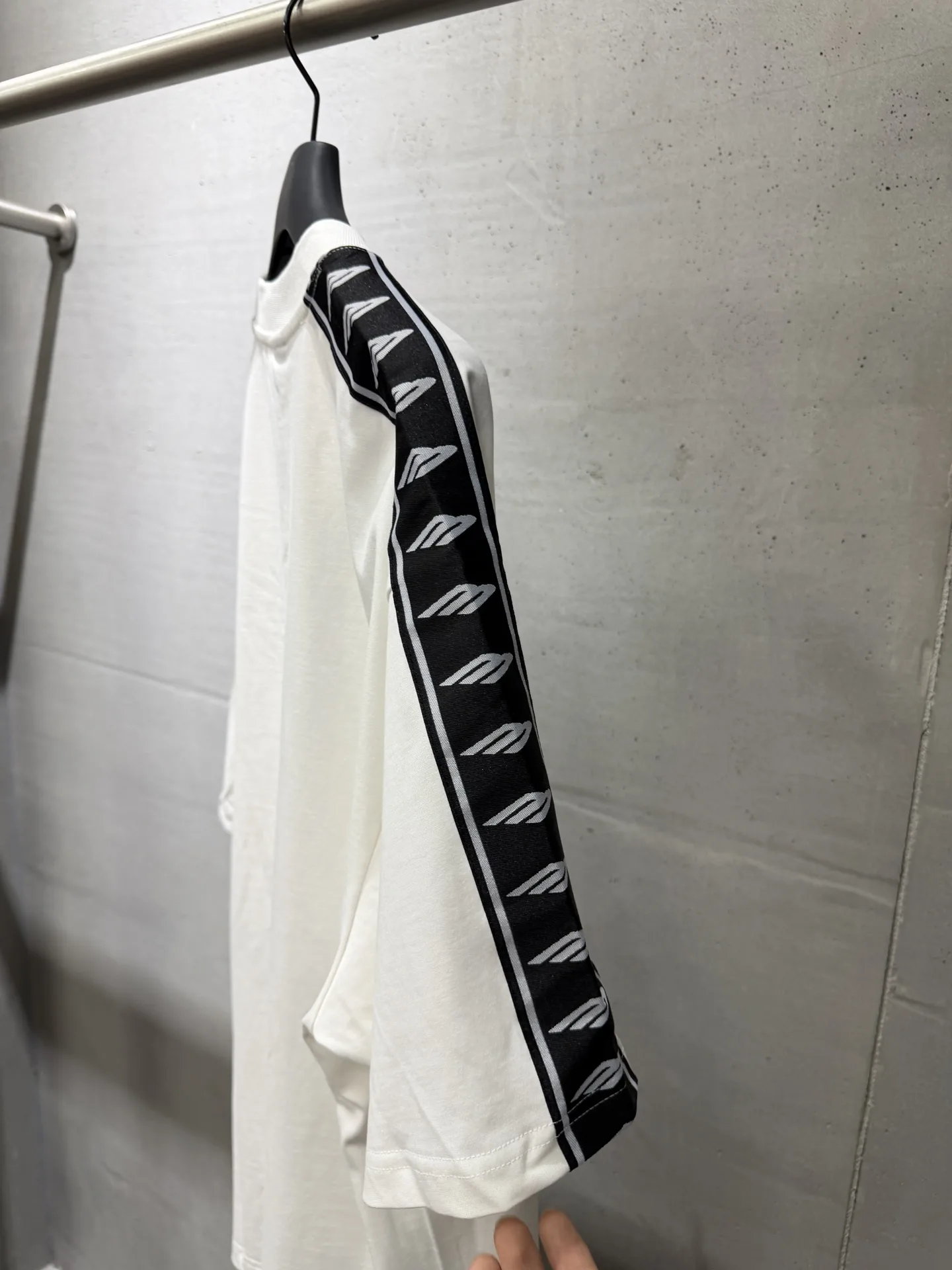 3B Logo Tape Oversized T-Shirt D14518739 — view 6