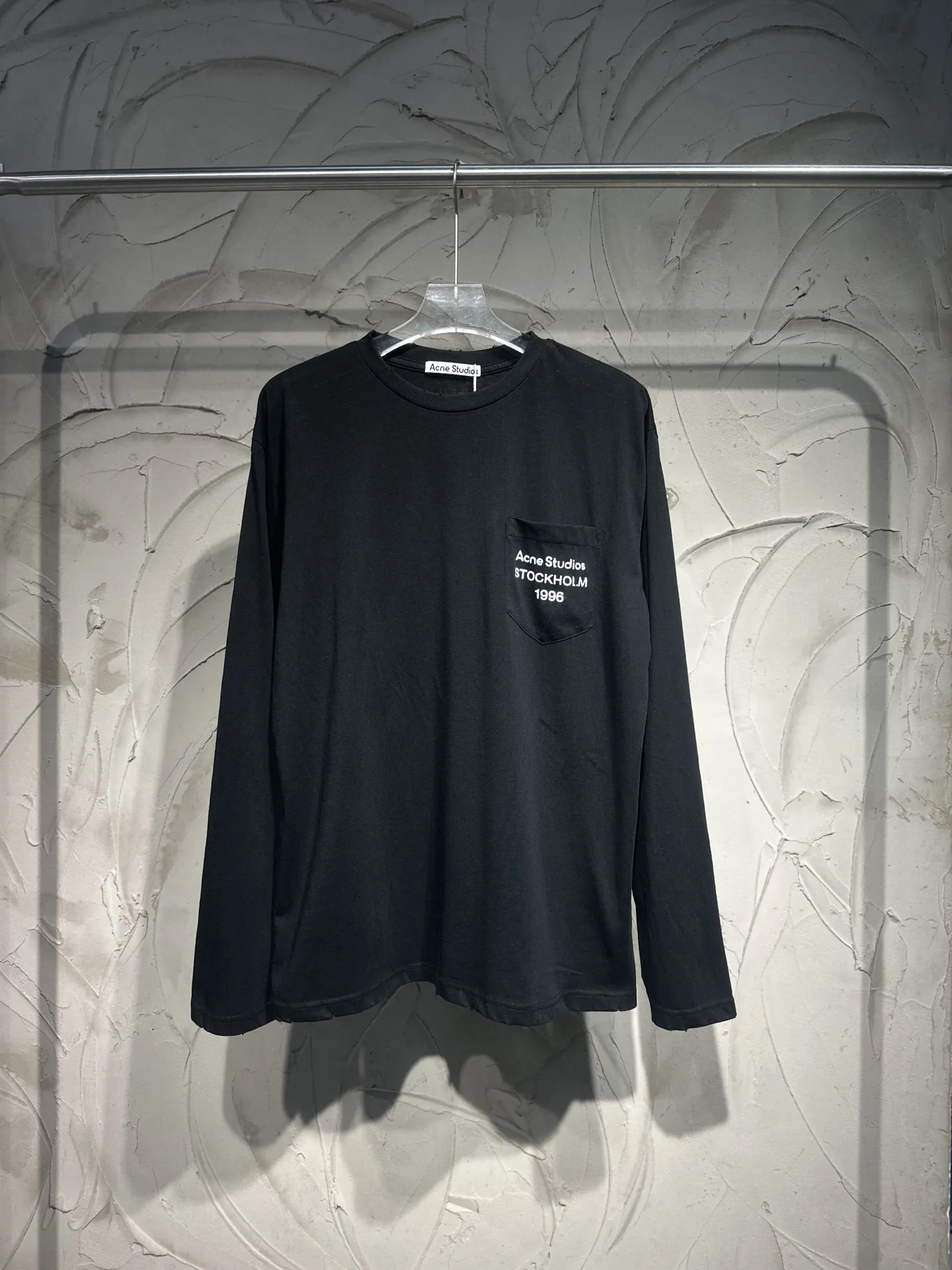 1996 Logo Pocket Long-Sleeve T-Shirt D15023057