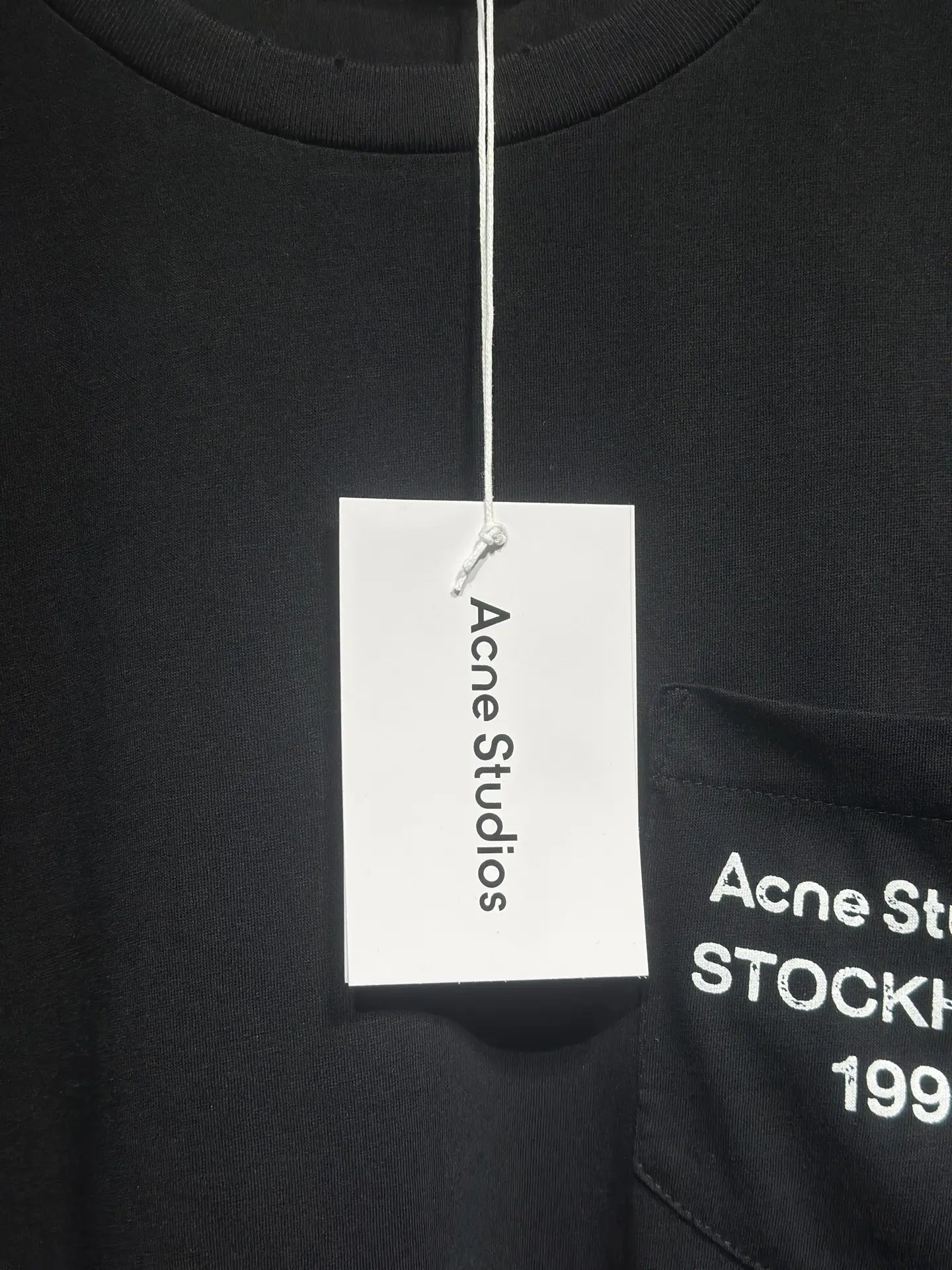 1996 Logo Pocket Long-Sleeve T-Shirt D15023057 — view 3