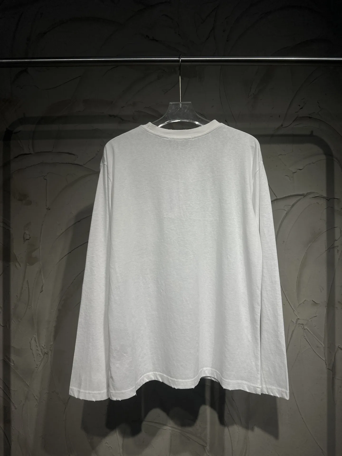 Logo Pocket Long-Sleeved T-Shirt D15023058 — view 8