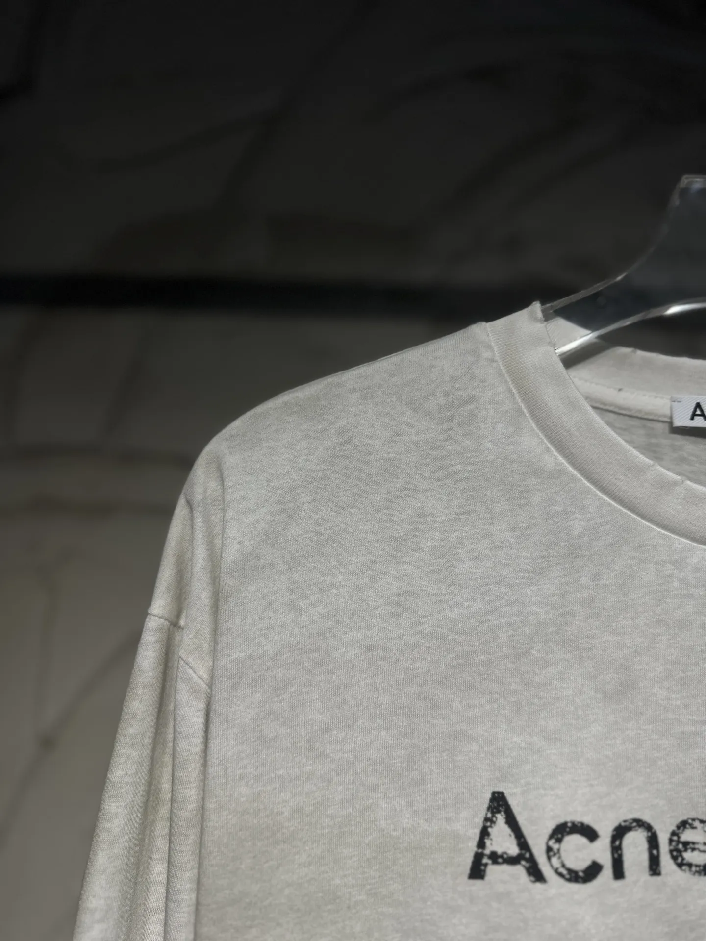 1996 Logo Distressed Long-Sleeve T-Shirt D15023014 — view 7