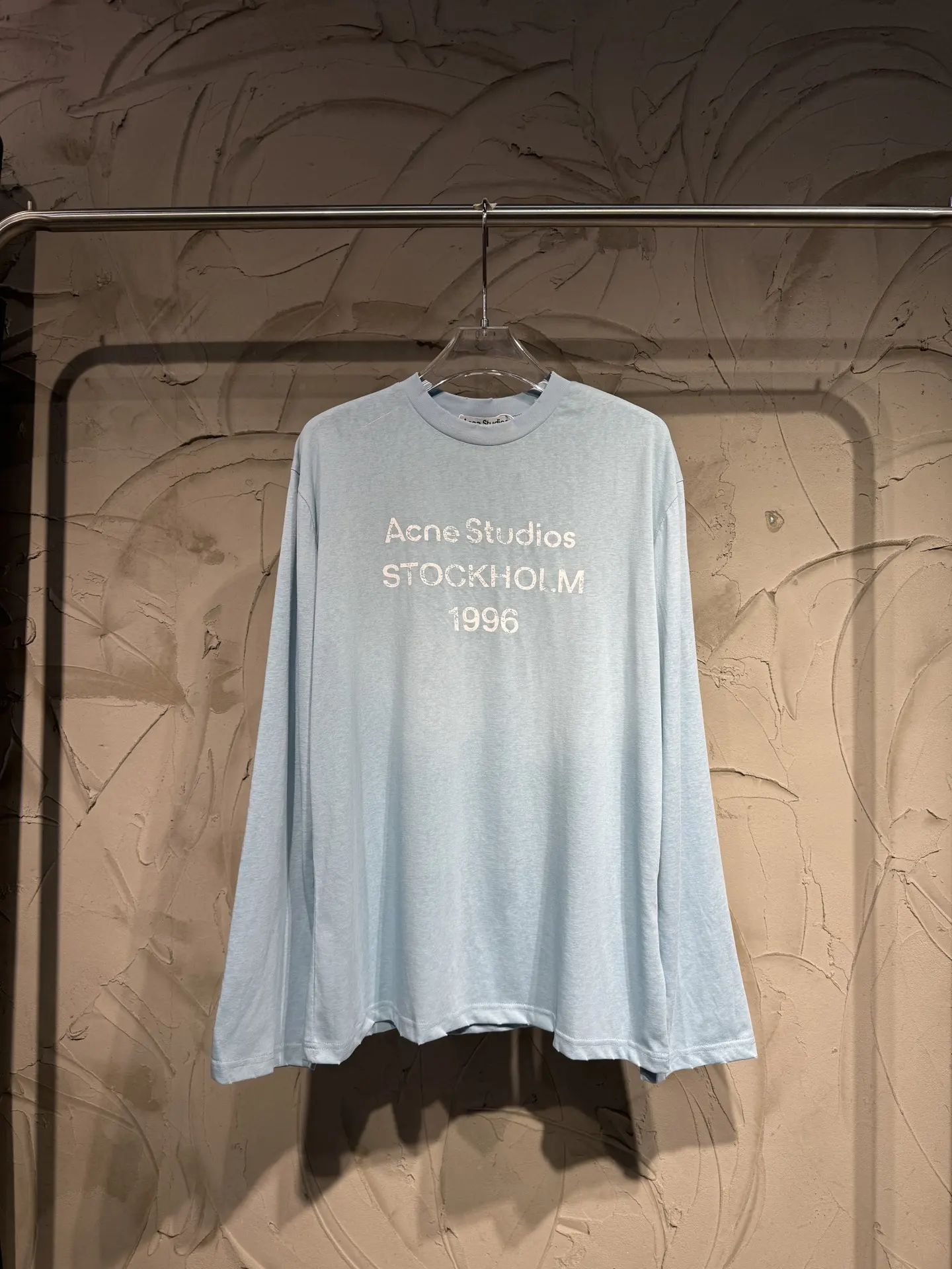 1996 Distressed Long-Sleeve Logo T-Shirt D15023018